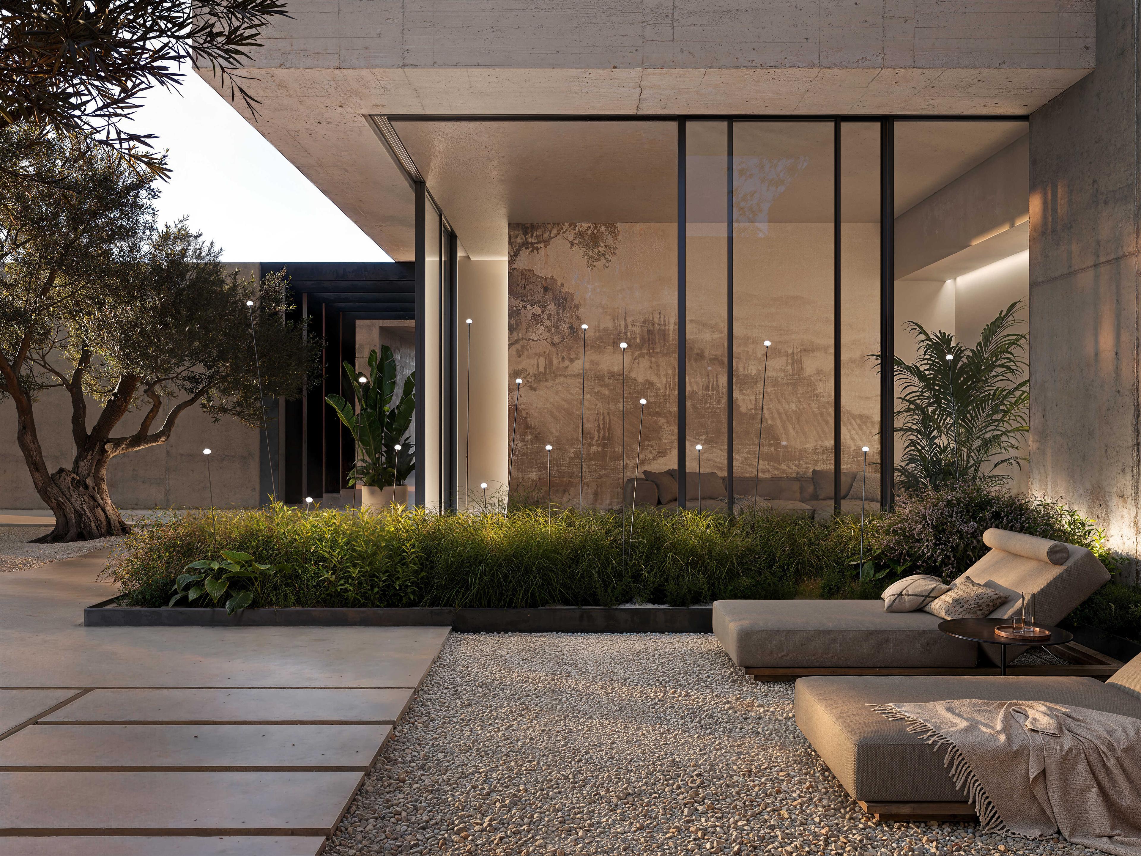 Karman Minuit Outdoor Lamp