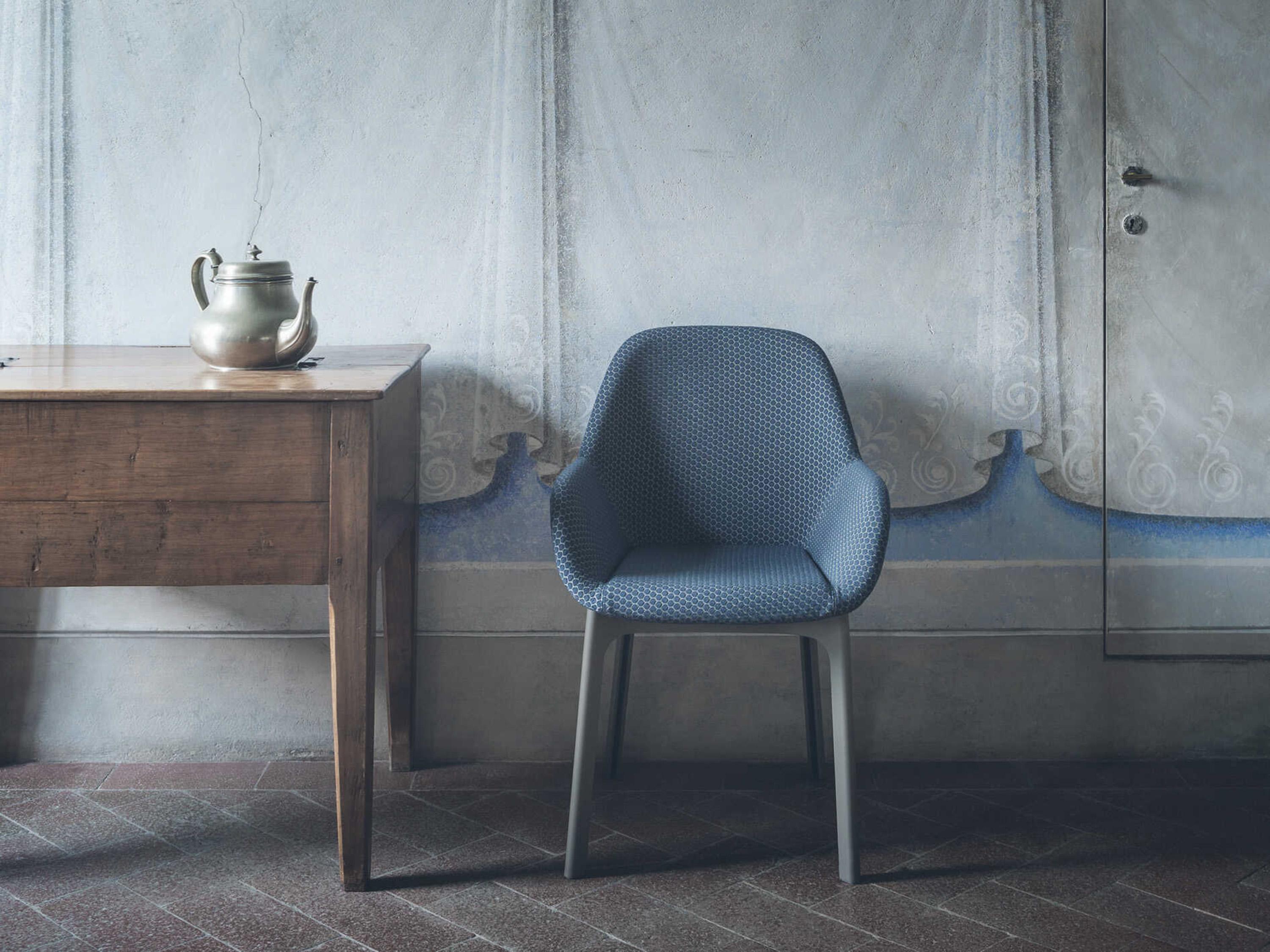 Kartell Clap Black Upholstered Arm Dining Chair