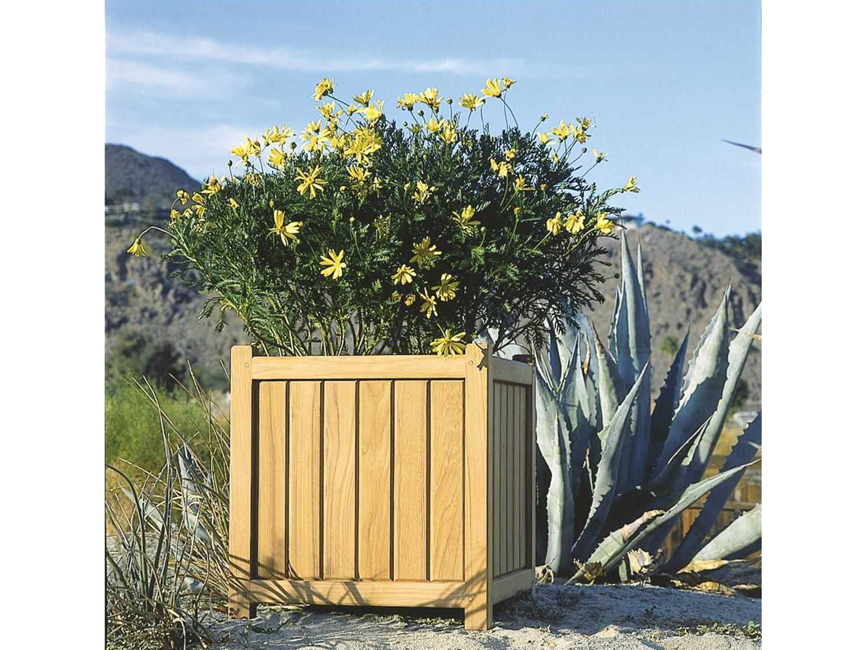 Kingsley Bate Brookside 16" Planter