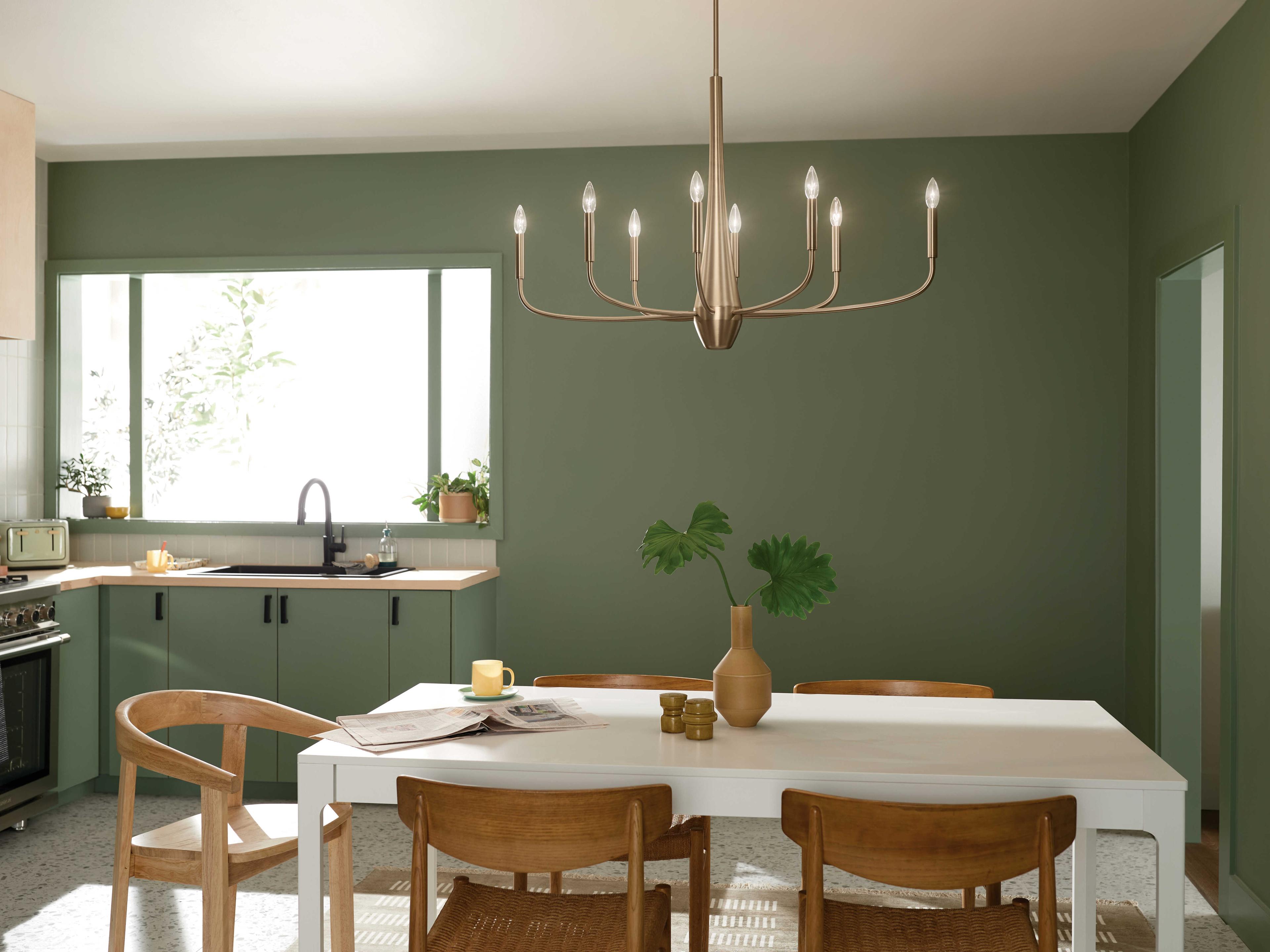 Kichler Deela 8-Light Champagne Bronze Candelabra Chandelier