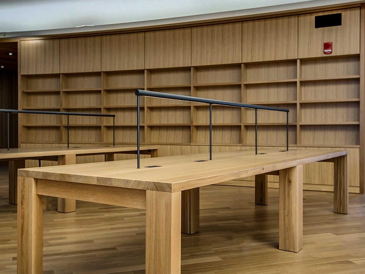 Koncept Sobre Metallic Black Through Table Mounted Table Lamp