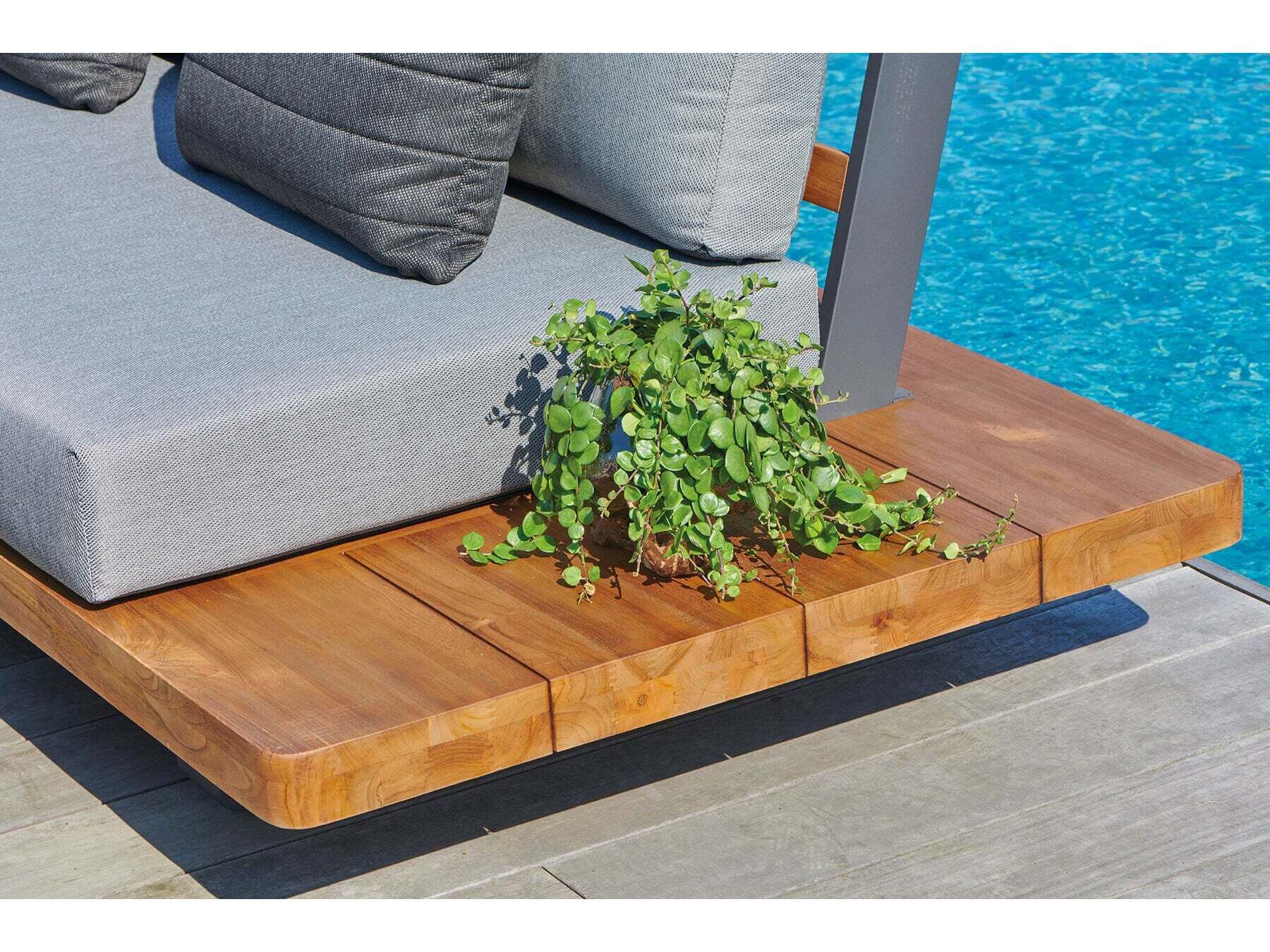 Kettler Fitz Roy Aluminum Teak Lava Left Patio Sofa in Natte Charcoal