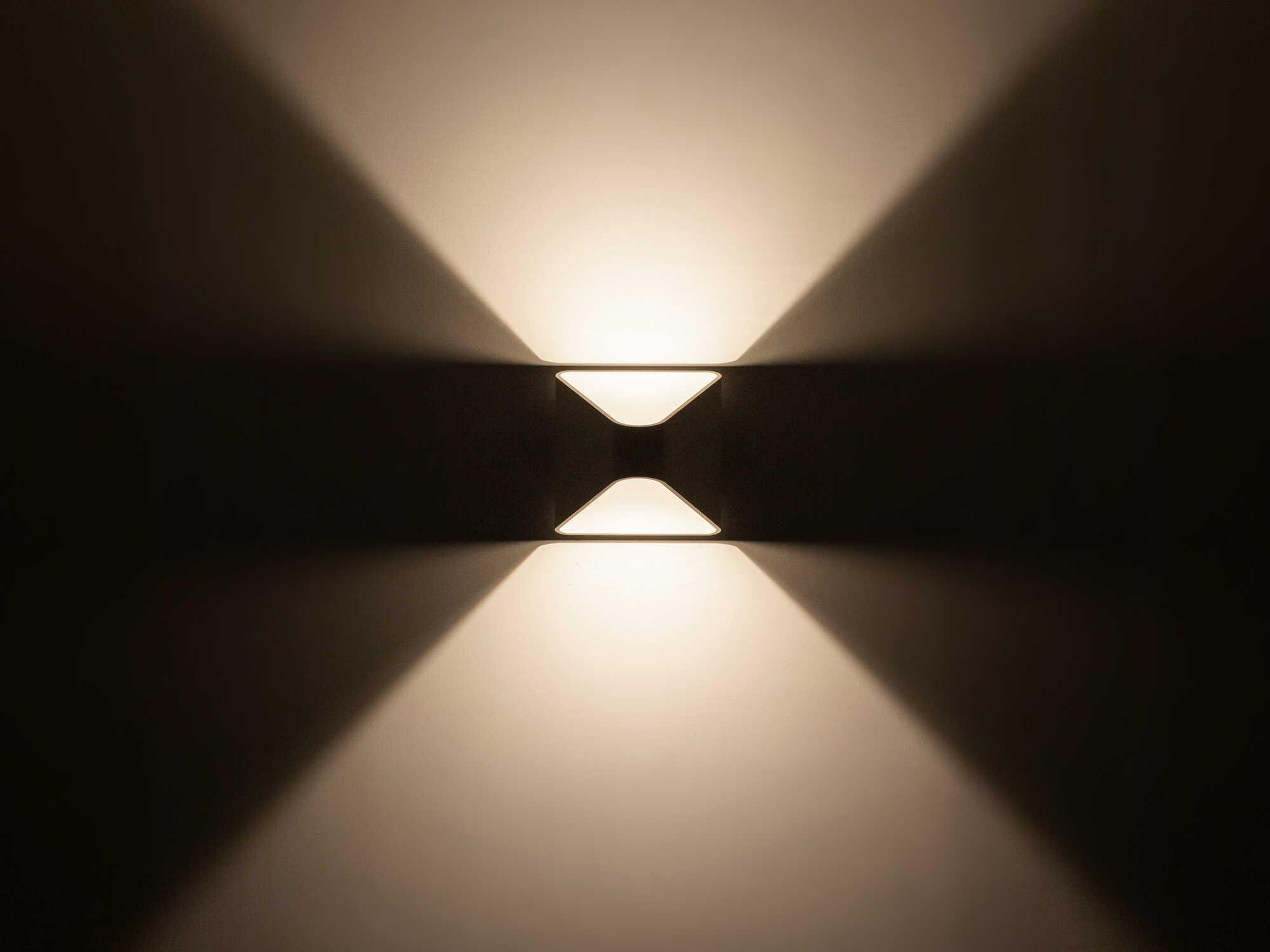 Kuzco Lighting Ellis Outdoor Wall Light