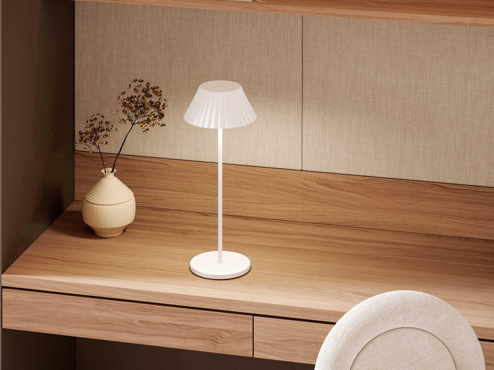 Kuzco Lighting Zola White Table Lamp