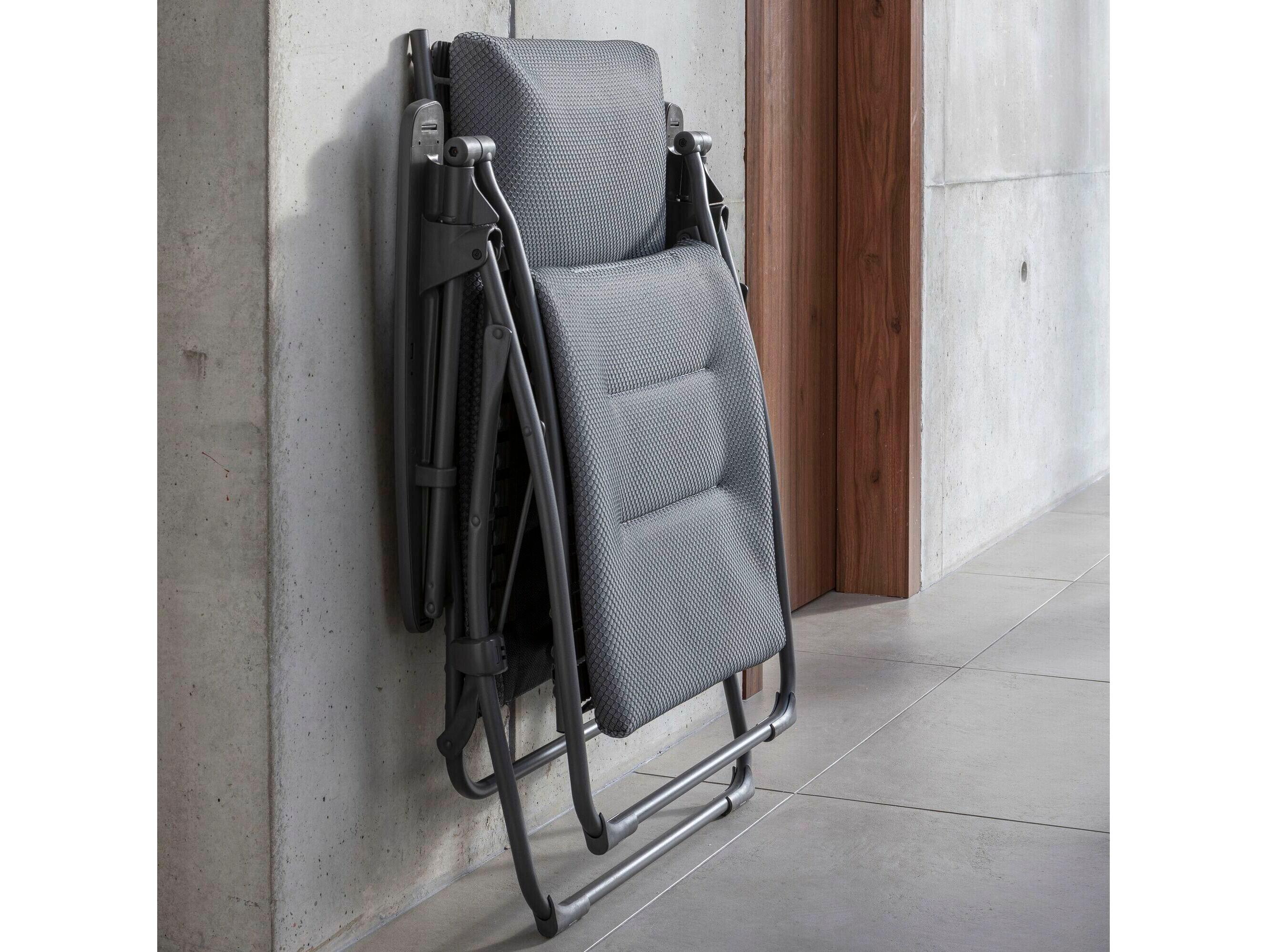 Lafuma Evolution Steel Cushion Lounge Chair