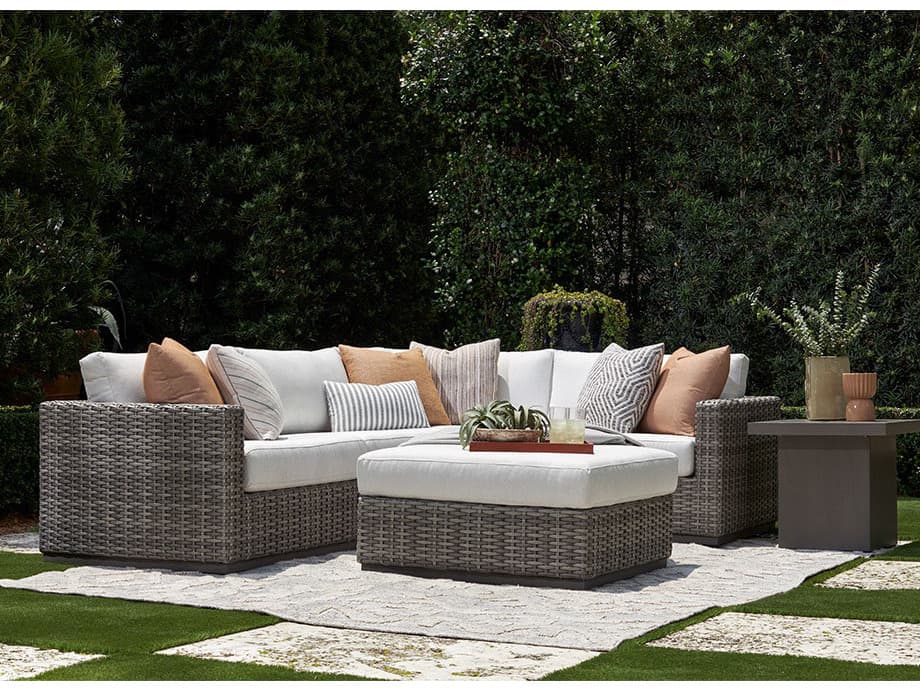 Lane Venture Hyannis Wicker Left One Arm Chair