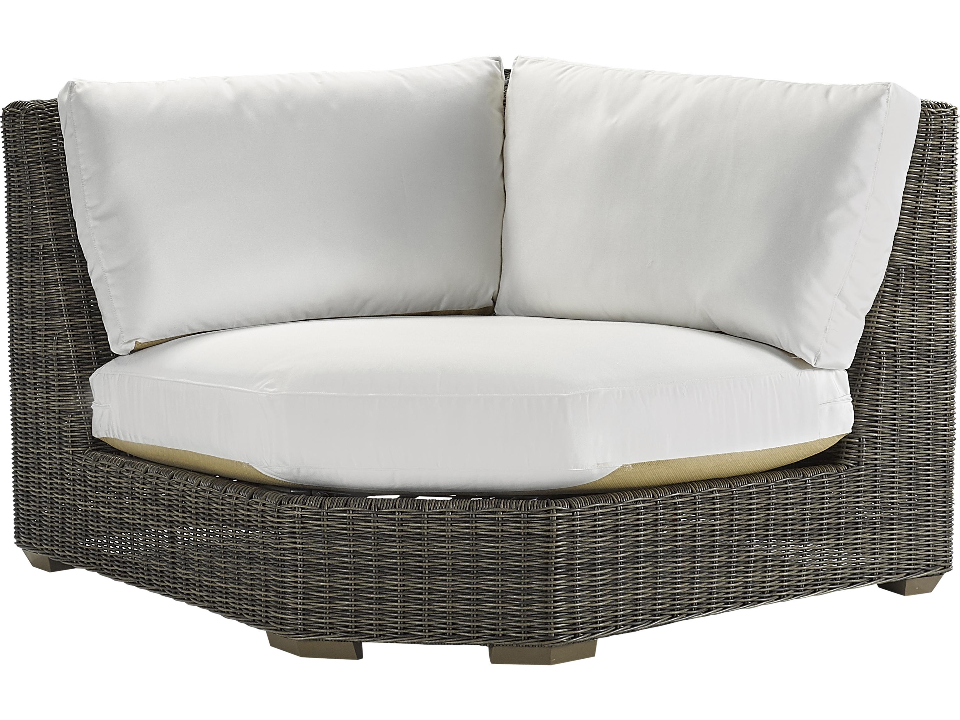 Lane Venture Oasis Wicker Corner Wedge Patio Lounge Chair