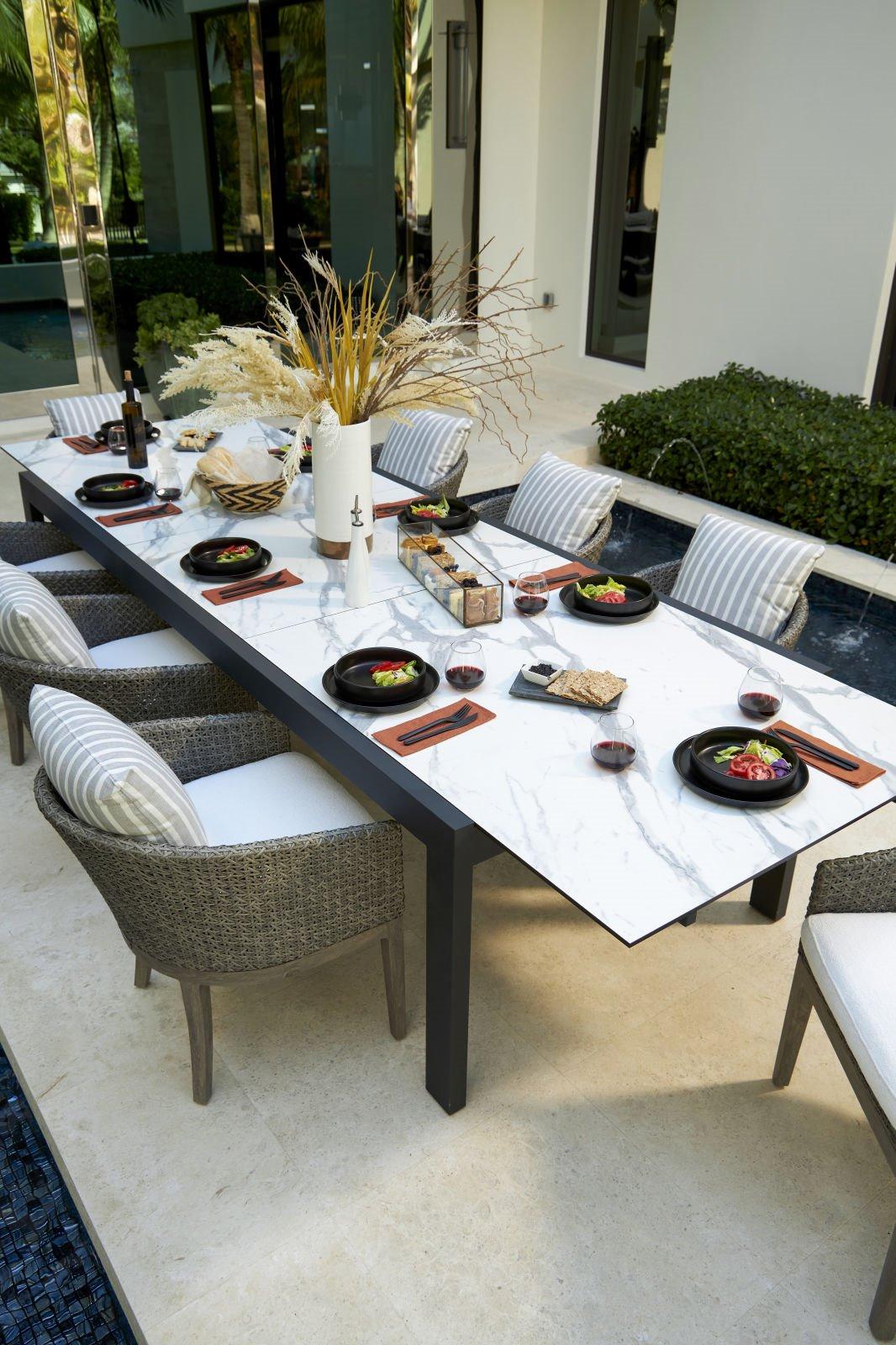 Lane Venture Lenox Hill Dining Set