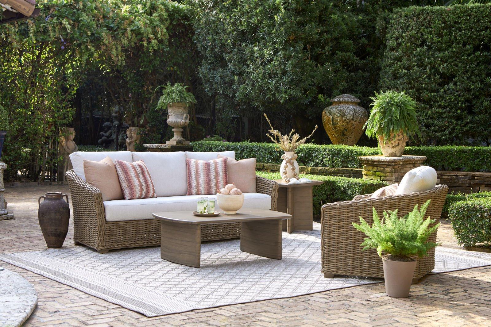 Lane Venture Tamandayu Lounge Set