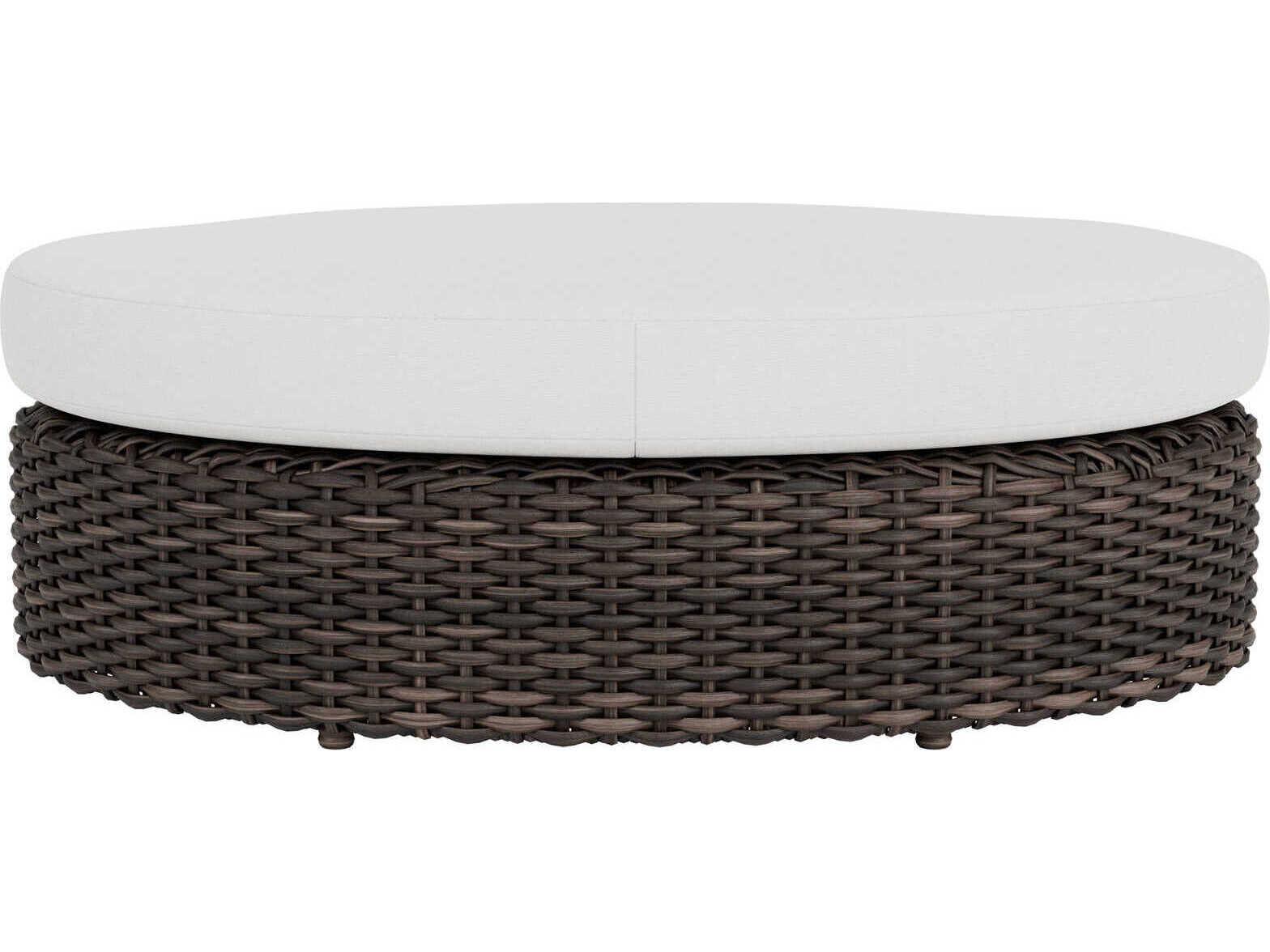 Lloyd Flanders Largo Wicker Oval Patio Ottoman