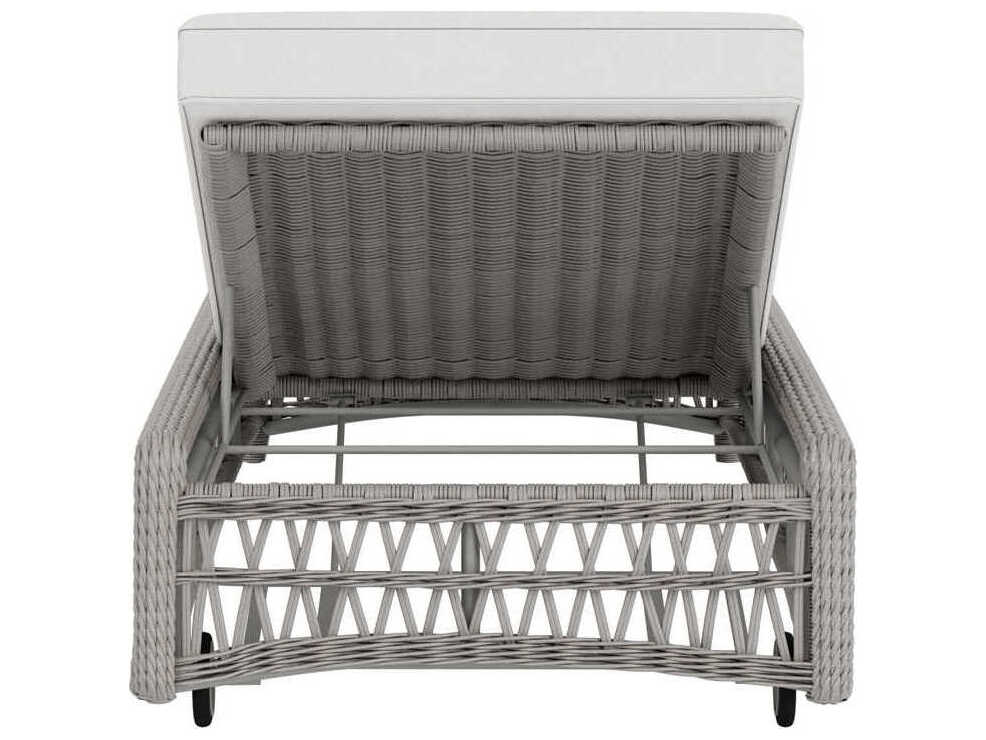 Lloyd Flanders Mackinac Wicker Outdoor Chaise Lounge