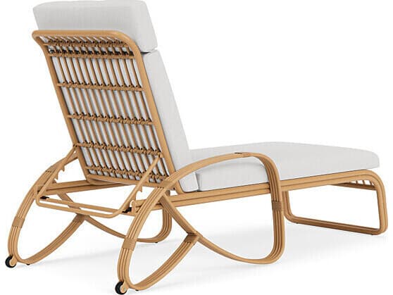 Lloyd Flanders Riviera Chaise Lounge