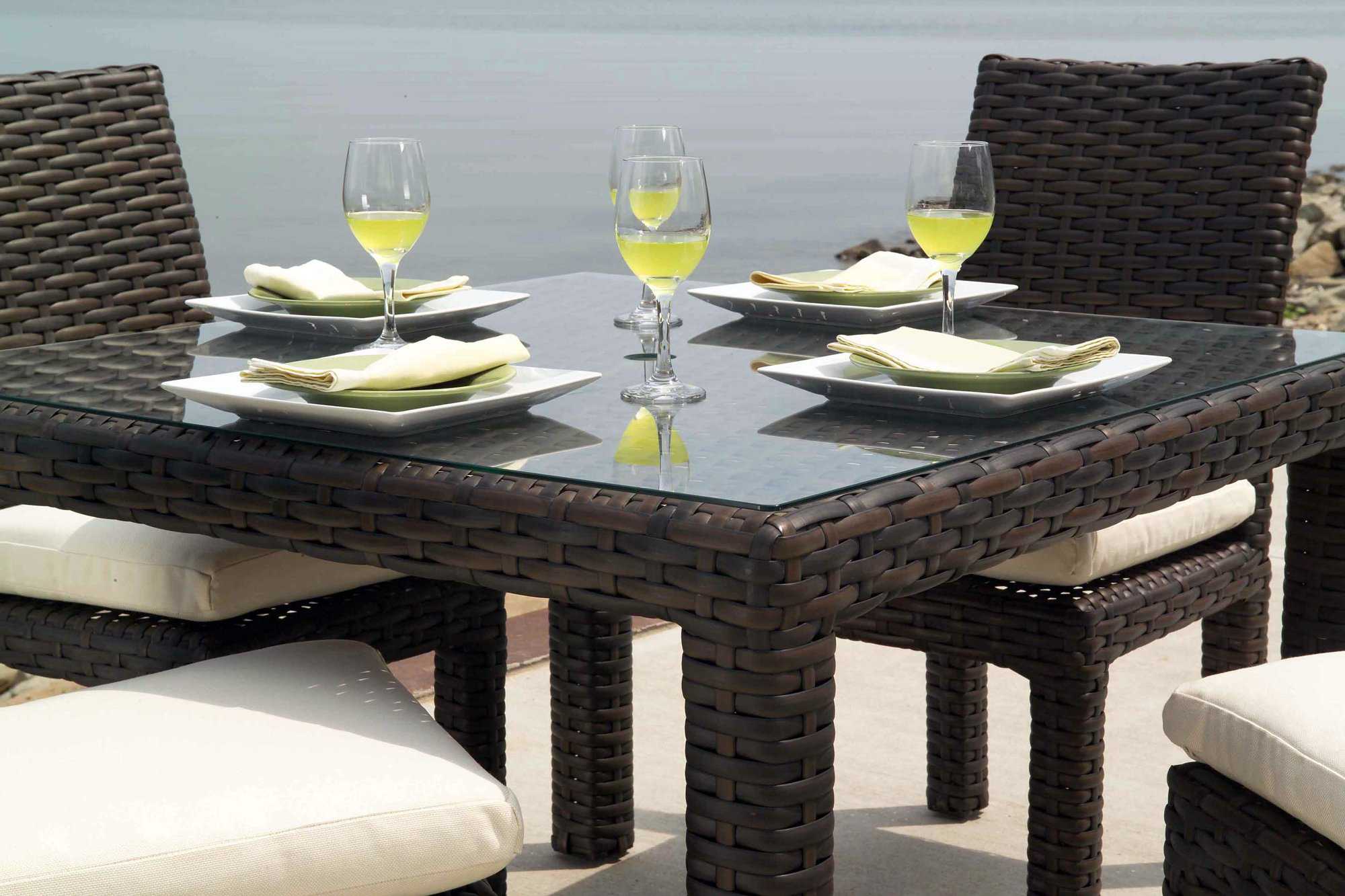 Lloyd Flanders Contempo Patio Dining Set