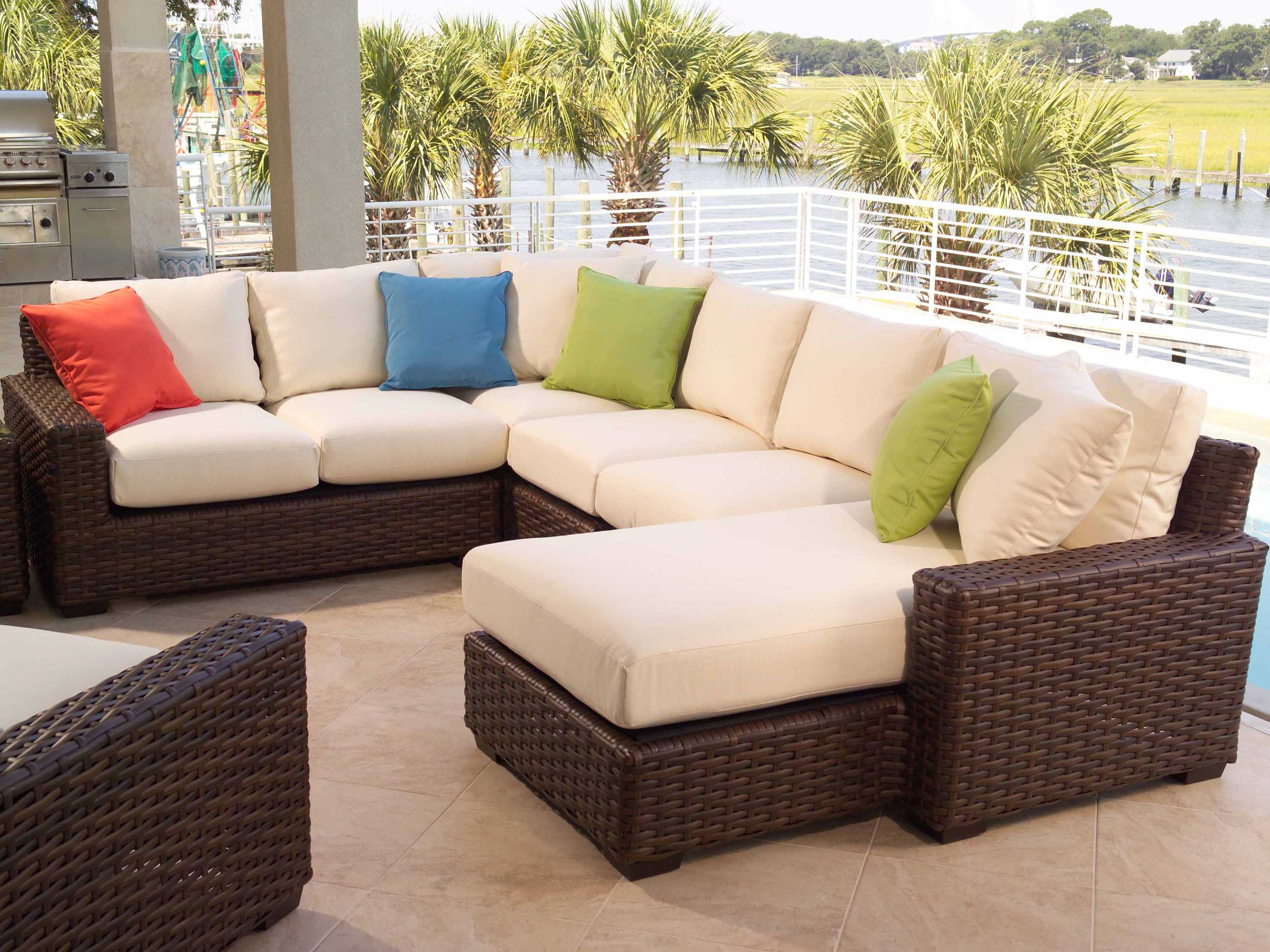 Lloyd Flanders Contempo Wicker Cushion Patio Lounge Set