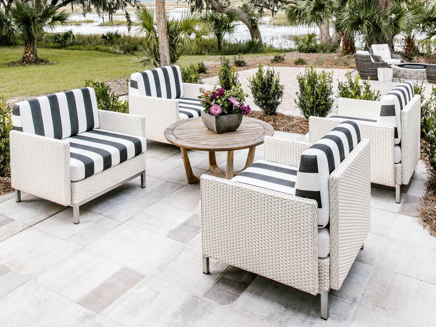 Lloyd Flanders Elements Wicker Outdoor Patio Lounge Set