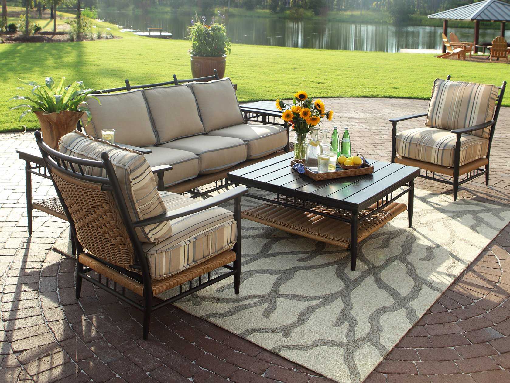 Lloyd Flanders Low Country Wicker Cushion Patio Lounge Set