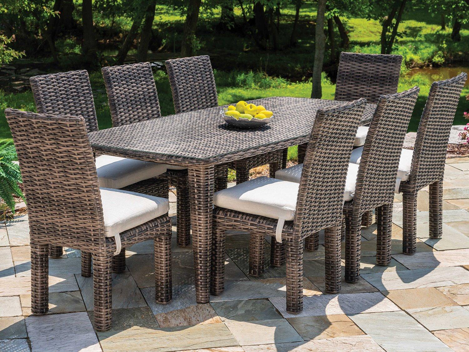 Lloyd Flanders Largo Wicker Outdoor Dining Set