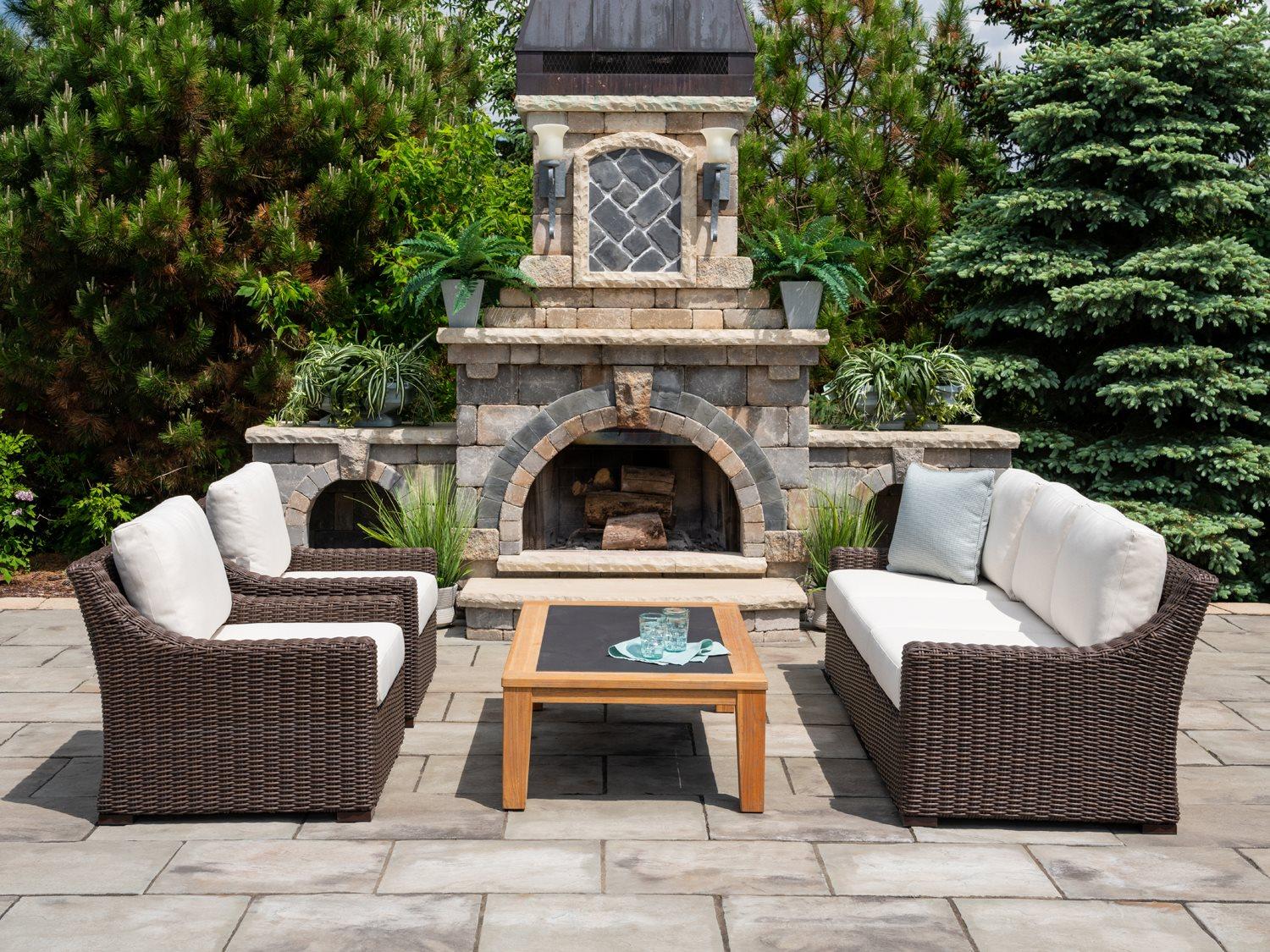 Lloyd Flanders Mesa Wicker Patio Lounge Set