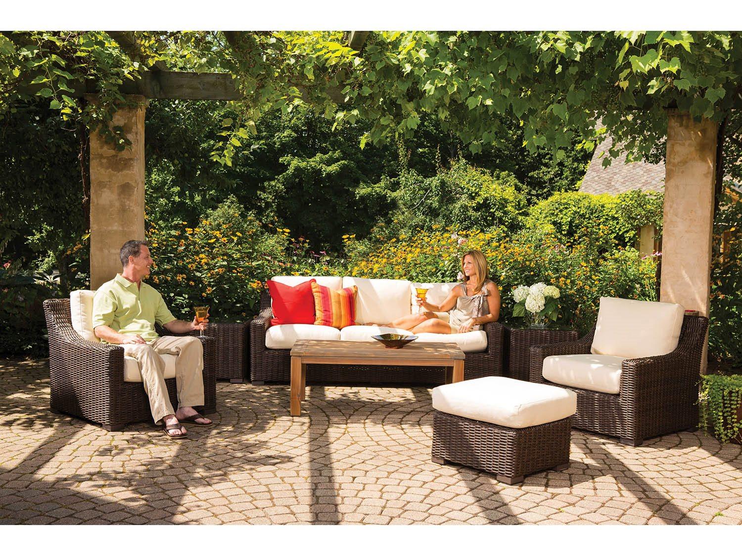 Lloyd Flanders Mesa Wicker Outdoor Lounge Set