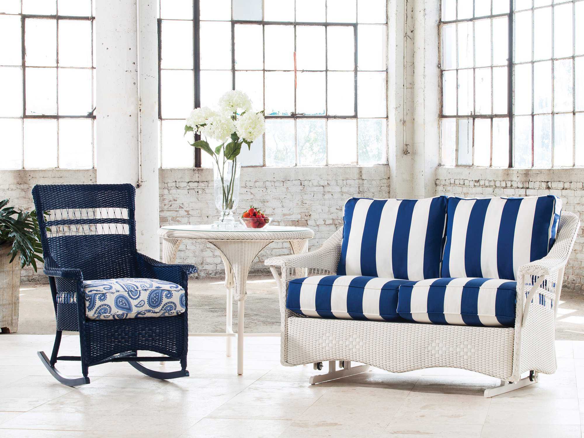 Lloyd Flanders Nantucket Wicker Patio Lounge Set