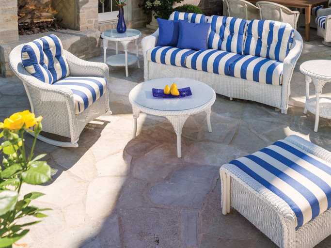 Lloyd Flanders Reflections Wicker Outdoor Lounge Set