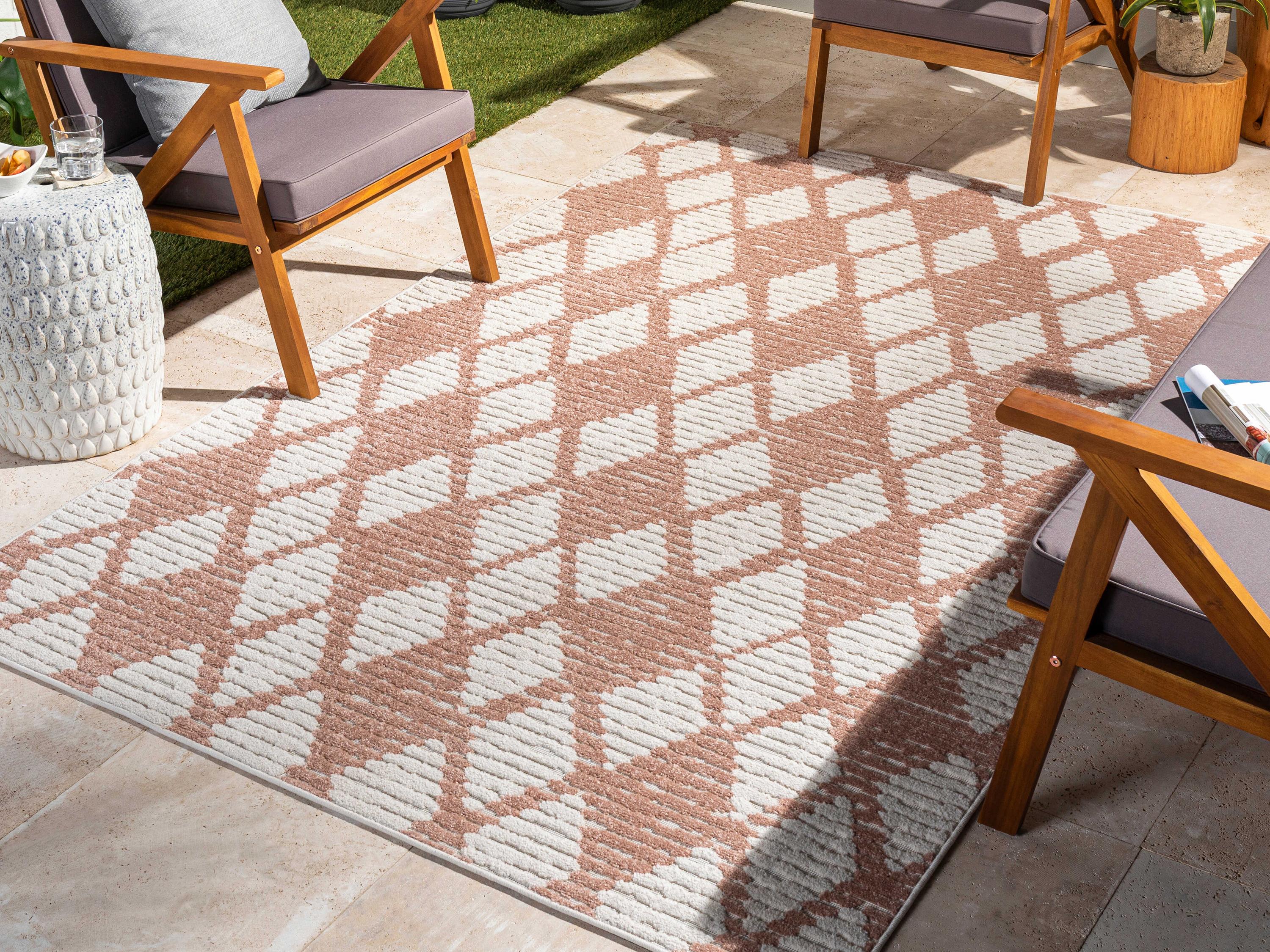 Livabliss by Surya Greenwich Geometric Area Rug