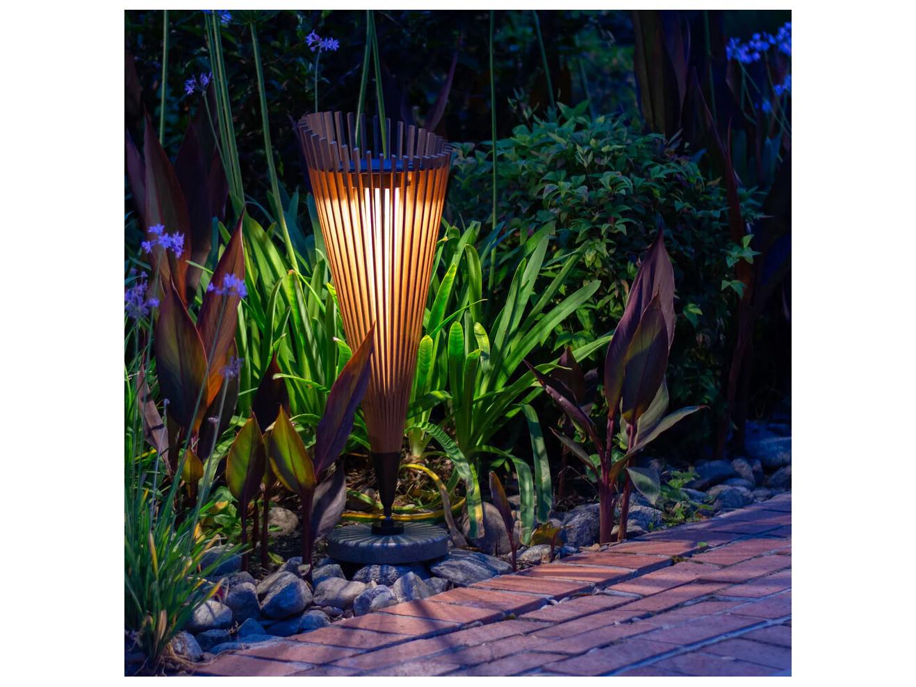 Les Jardins Ikon 10-Light Outdoor Path Light