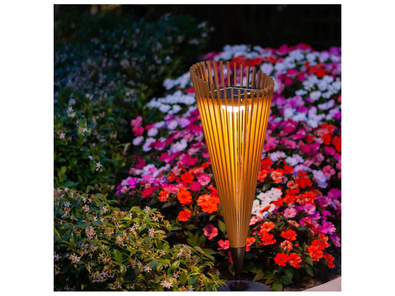 Les Jardins Ikon 10-Light Outdoor Path Light