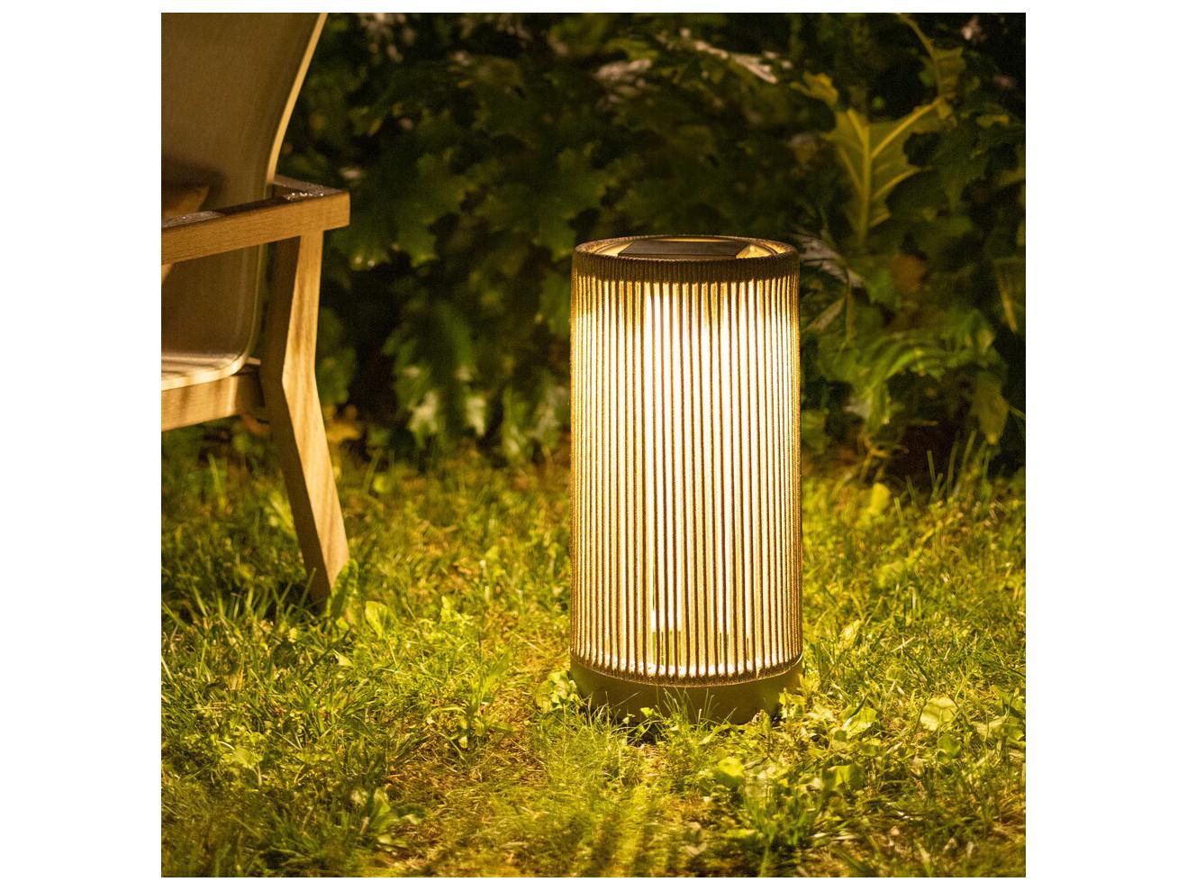 Les Jardins Alto 10-Light Outdoor Floor Light