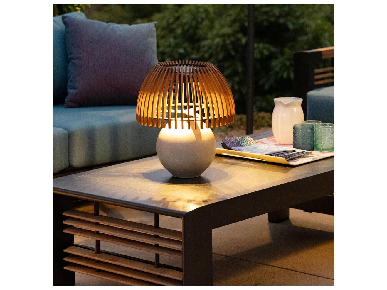 Les Jardins Alba 32-Light Outdoor Lamp