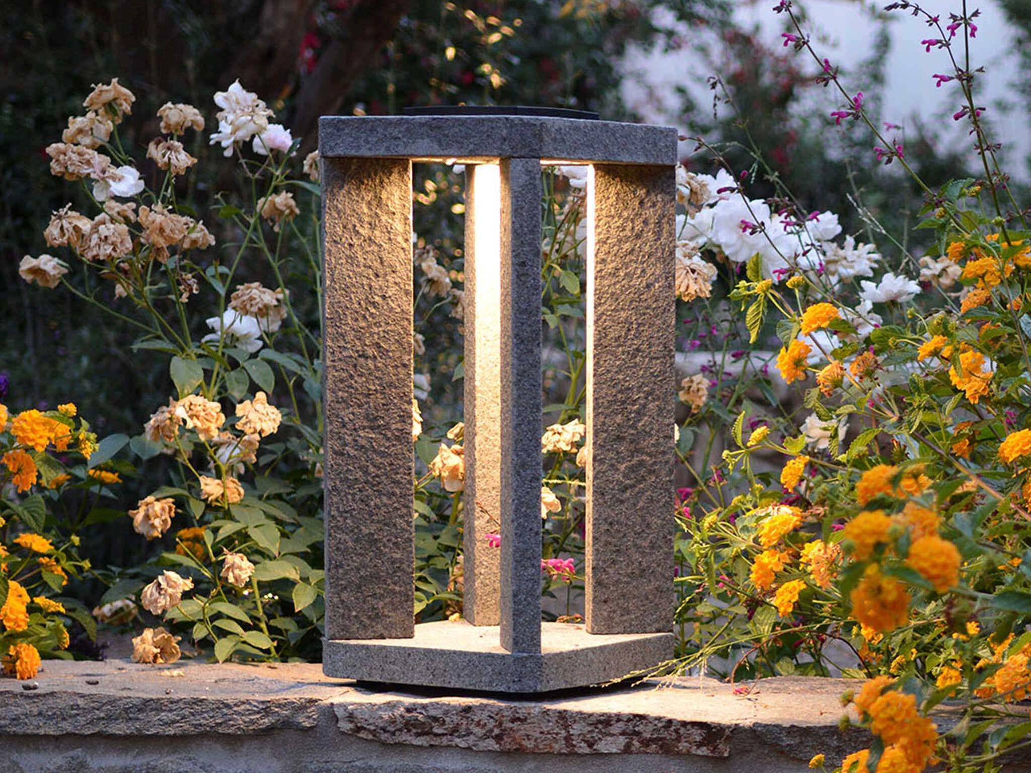 Les Jardins Stonehenge 10-Light Outdoor Lamp