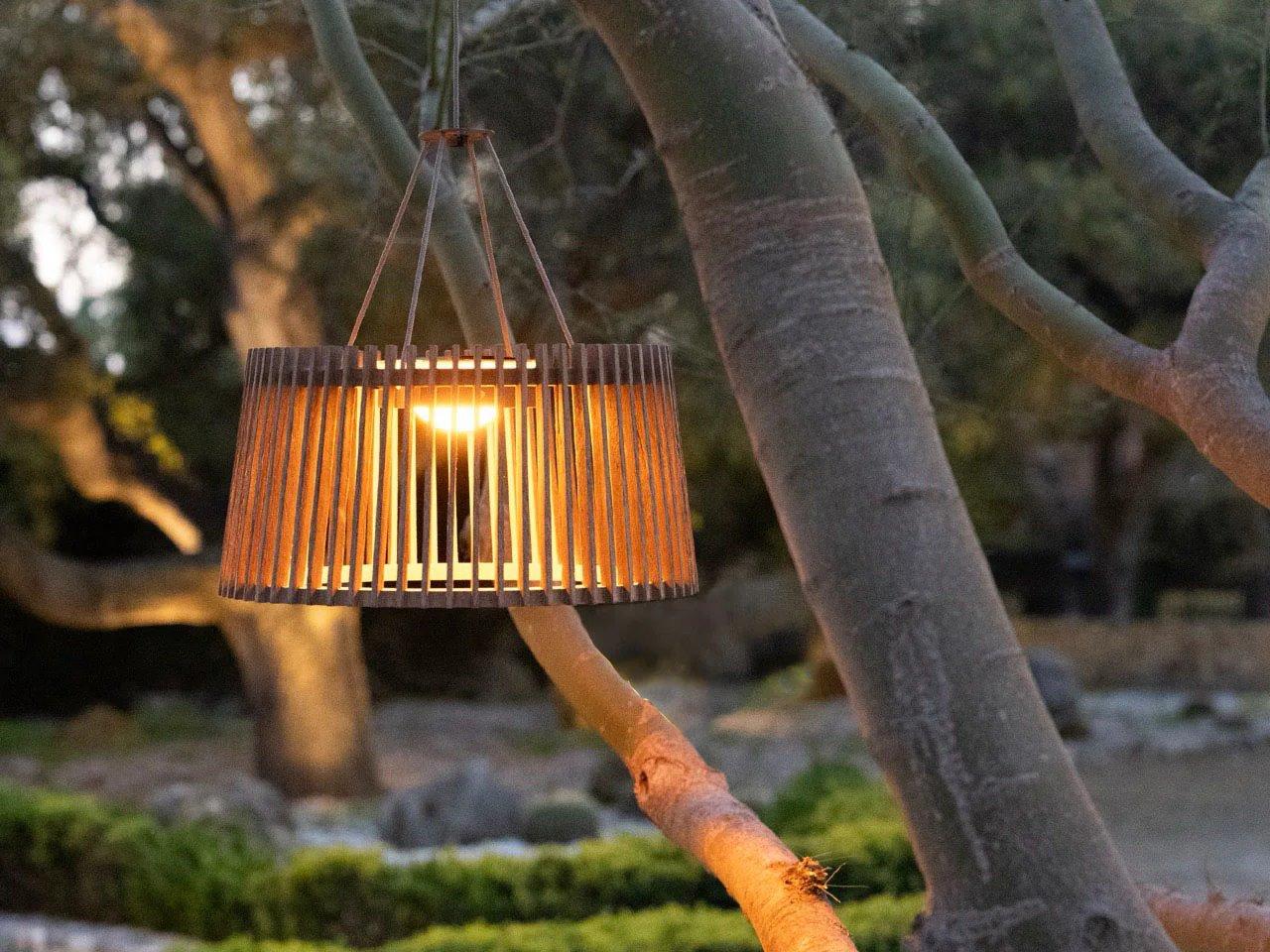 Les Jardins Muse 10-Light Outdoor Hanging Light