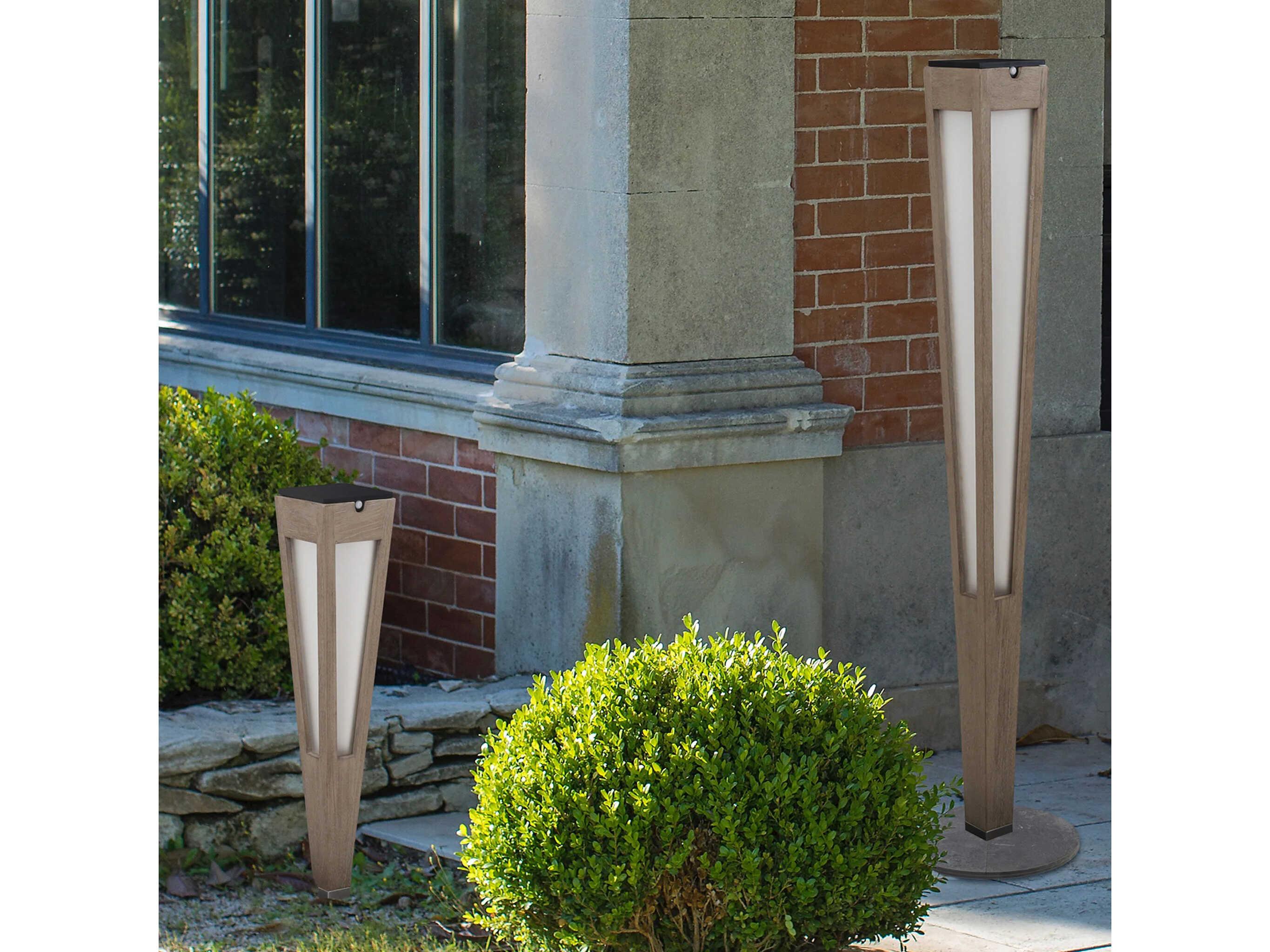 Les Jardins Lanai 10-Light Outdoor Floor Light