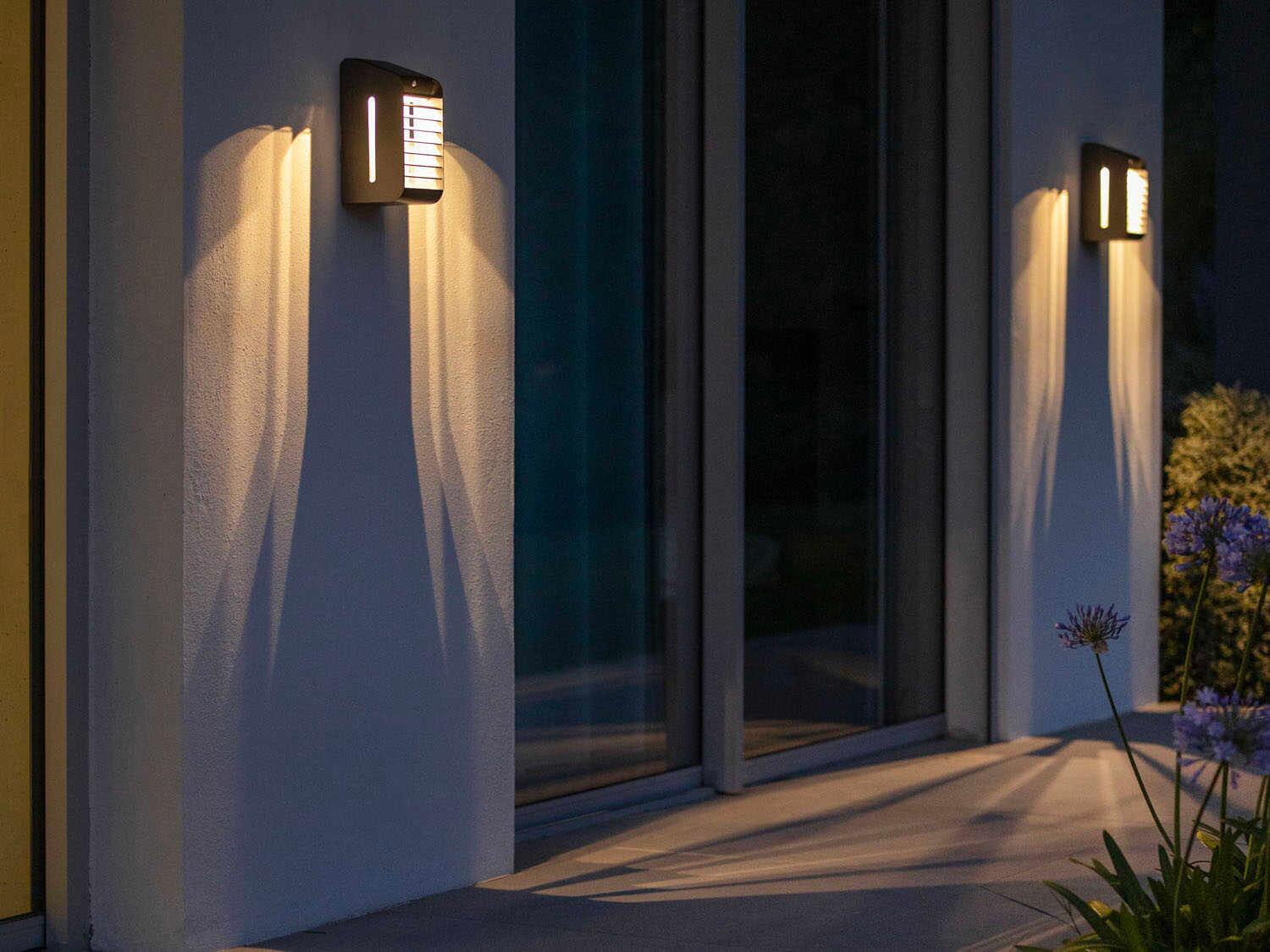 Les Jardins Storm 10-Light Outdoor Wall Light