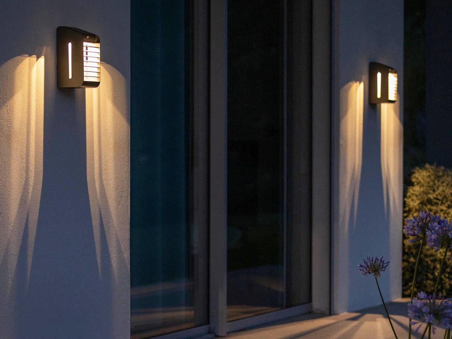 Les Jardins Storm 10-Light Outdoor Wall Light