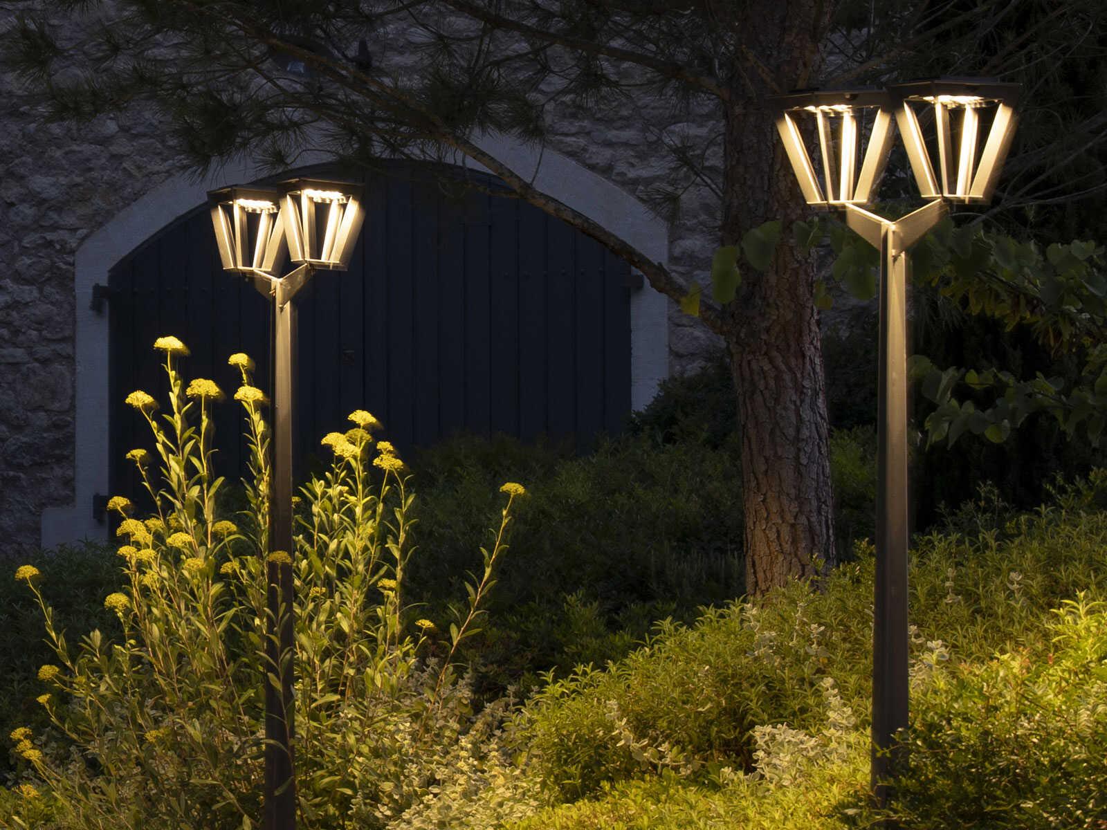 Les Jardins Metro 10-Light Outdoor Post Light