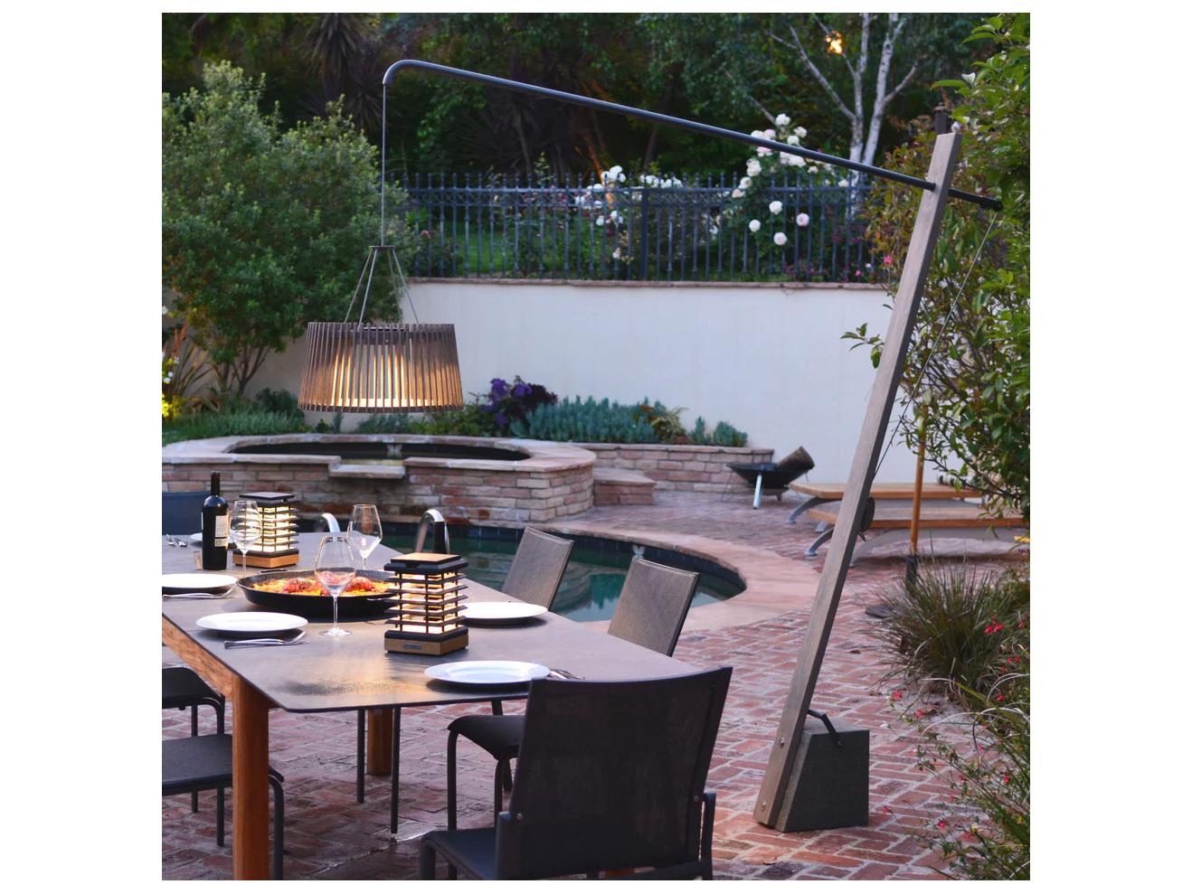 Les Jardins Pendulum Outdoor Floor Light
