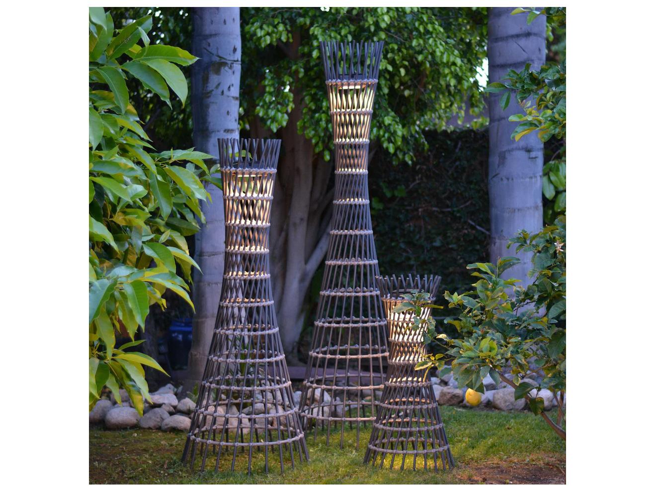 Les Jardins Wharf 10-Light Outdoor Floor Light