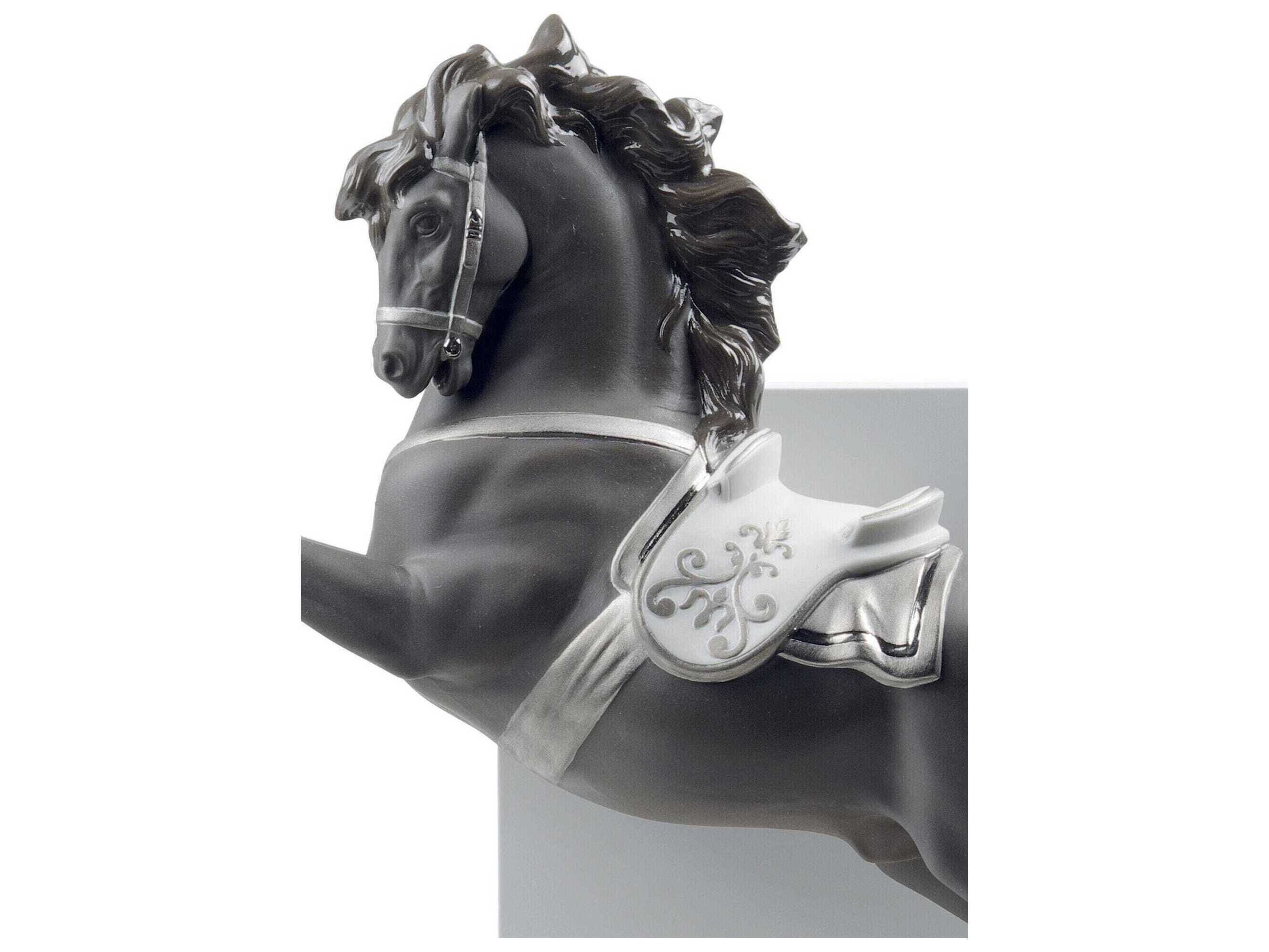 Lladro Horse On Pirouette Figurine