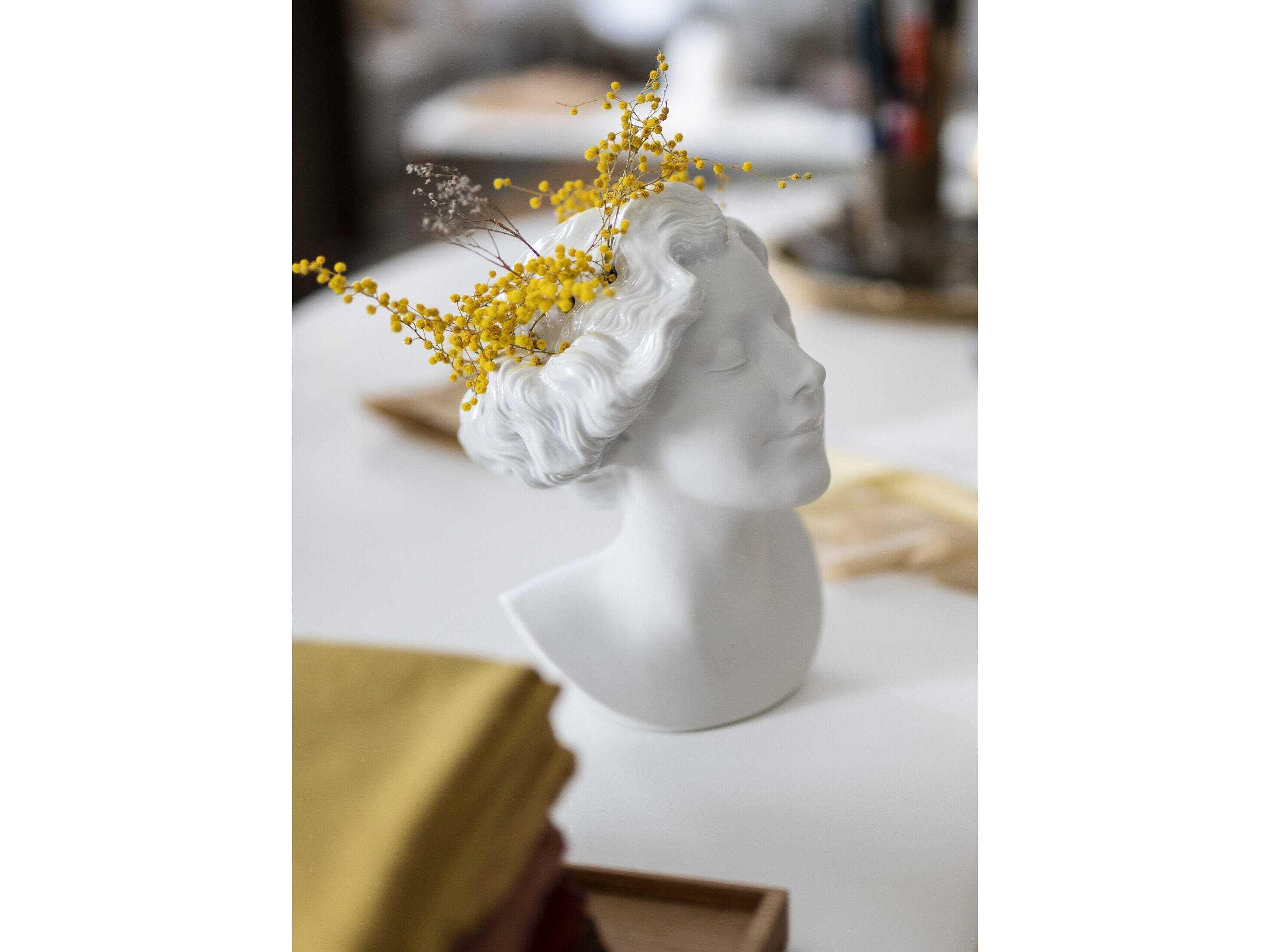 Lladro Daisy Woman Bust Vase