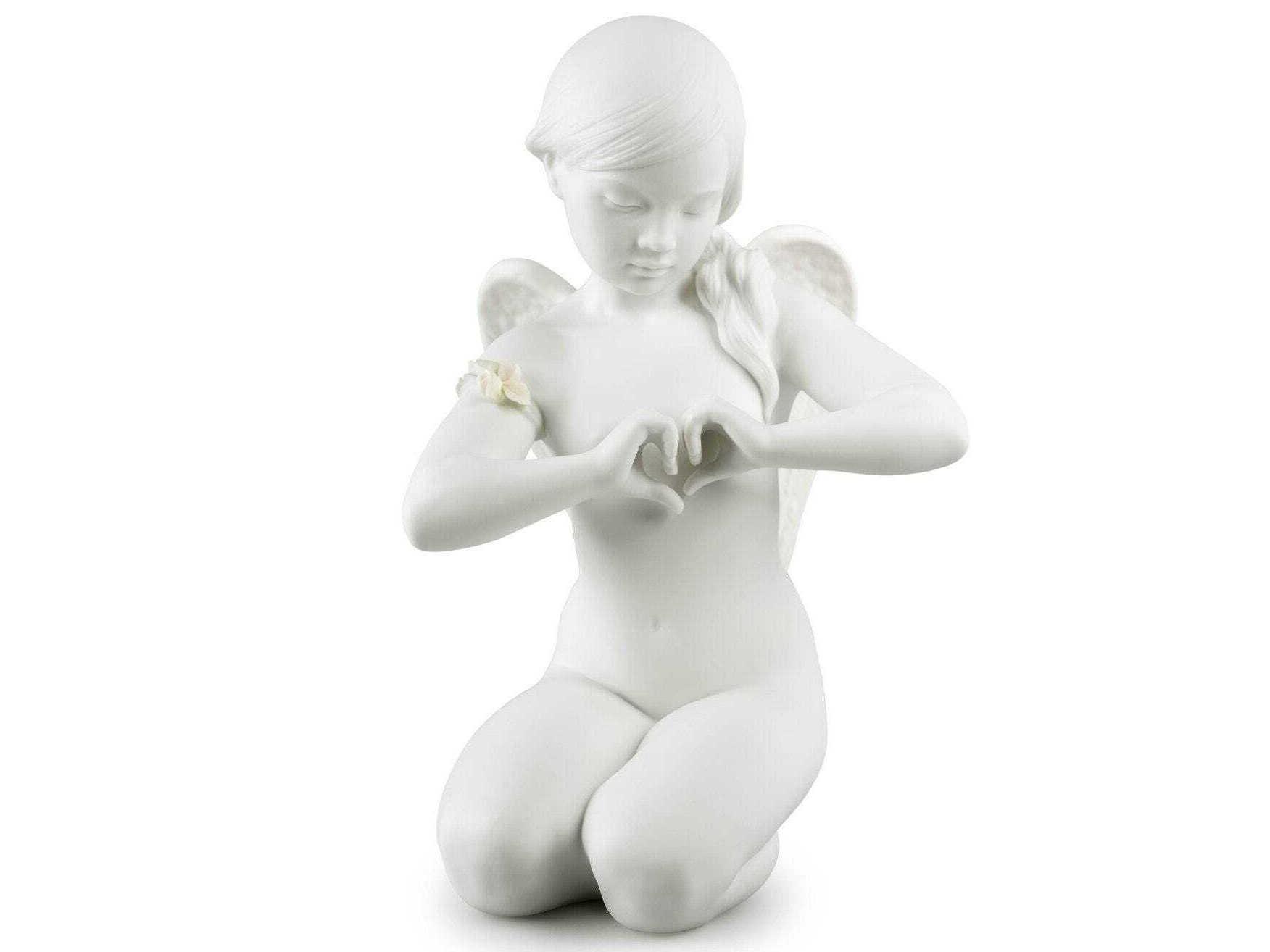 Lladro Heavenly Heart Angel Figurine