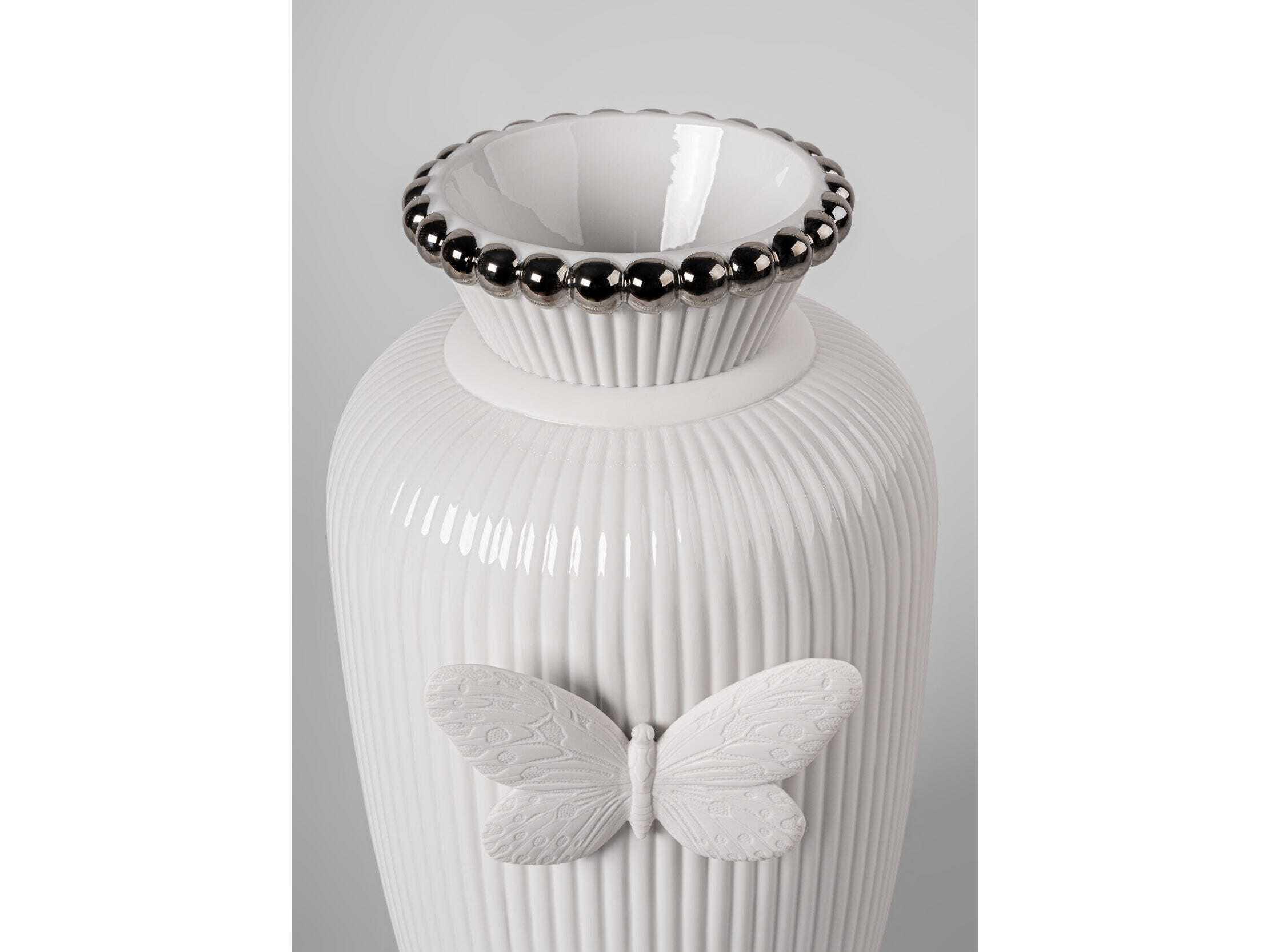 Lladro Lady Luck By Olga Hanono Vase