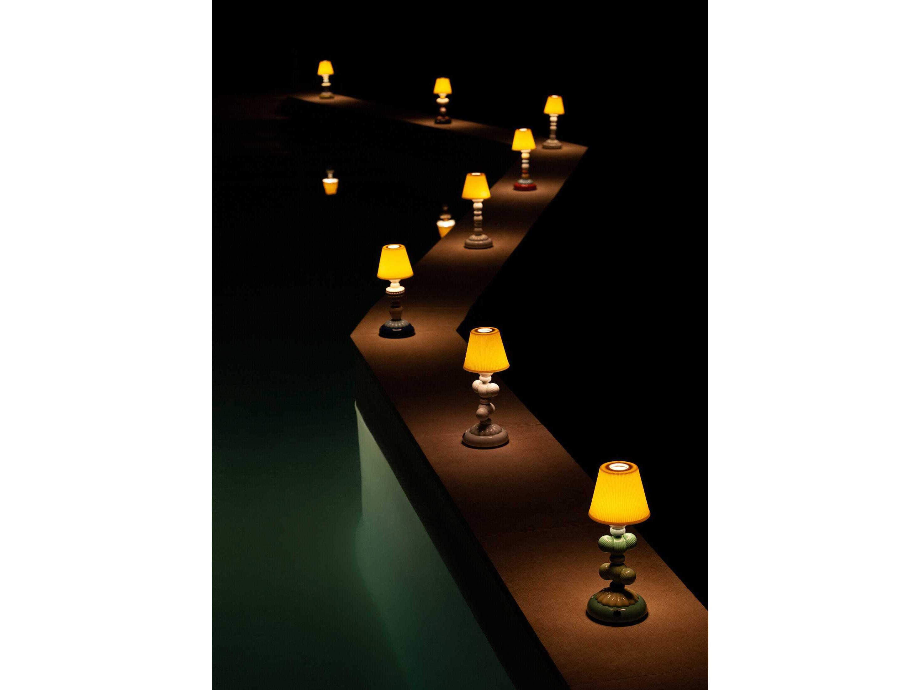 Lladro Sunflower Firefly Ivory Pink Table Lamp