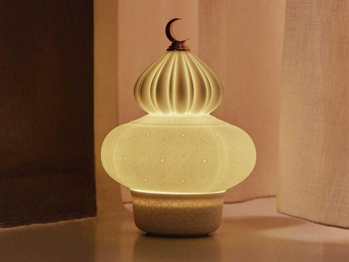 Lladro Majestic Nights White Table Lamp