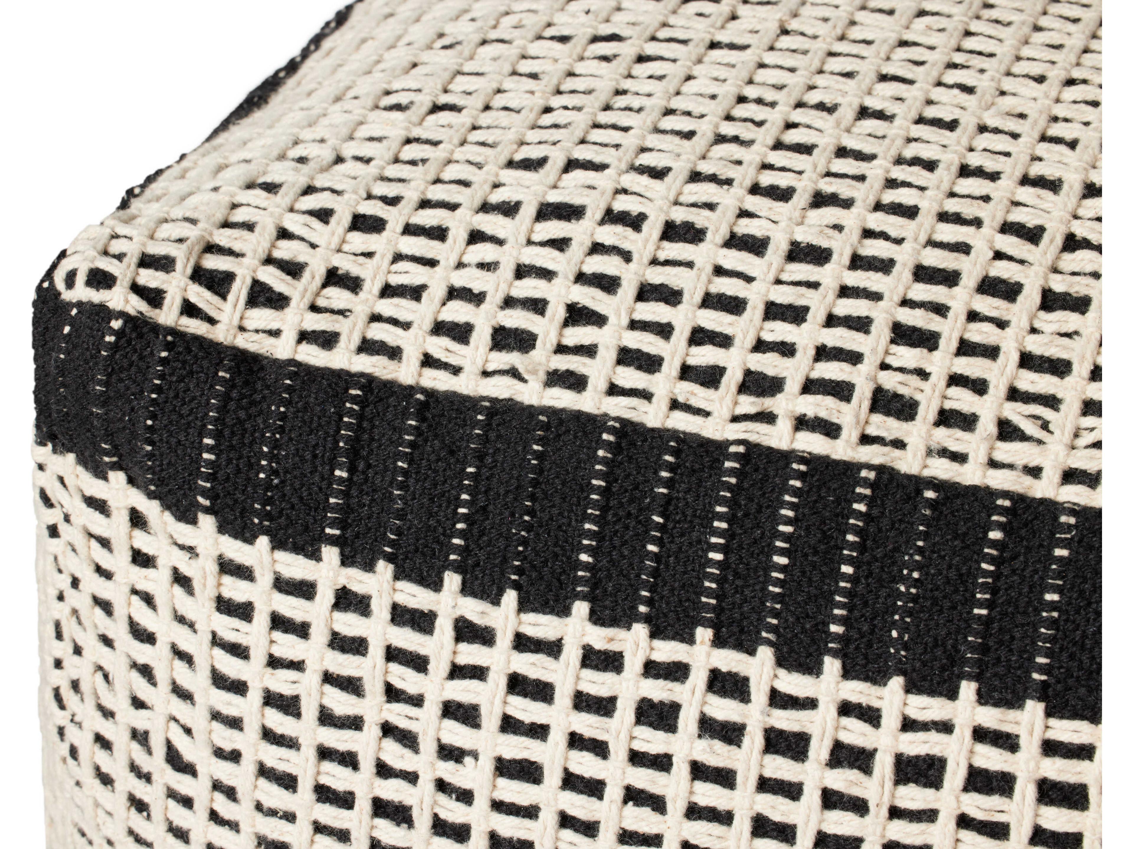 Loloi Rugs Black Pillow