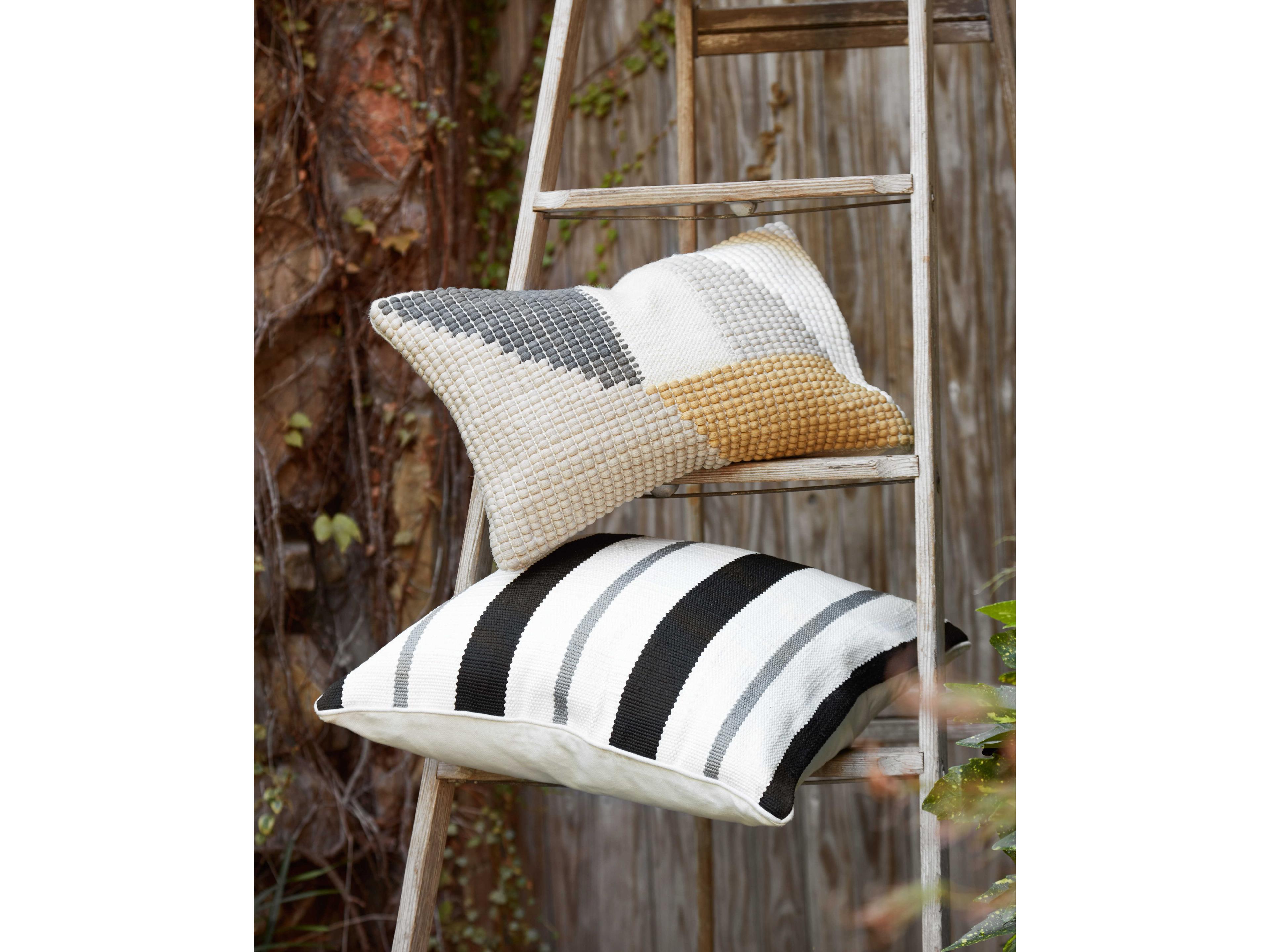 Loloi Rugs Teal / Multi Pillow