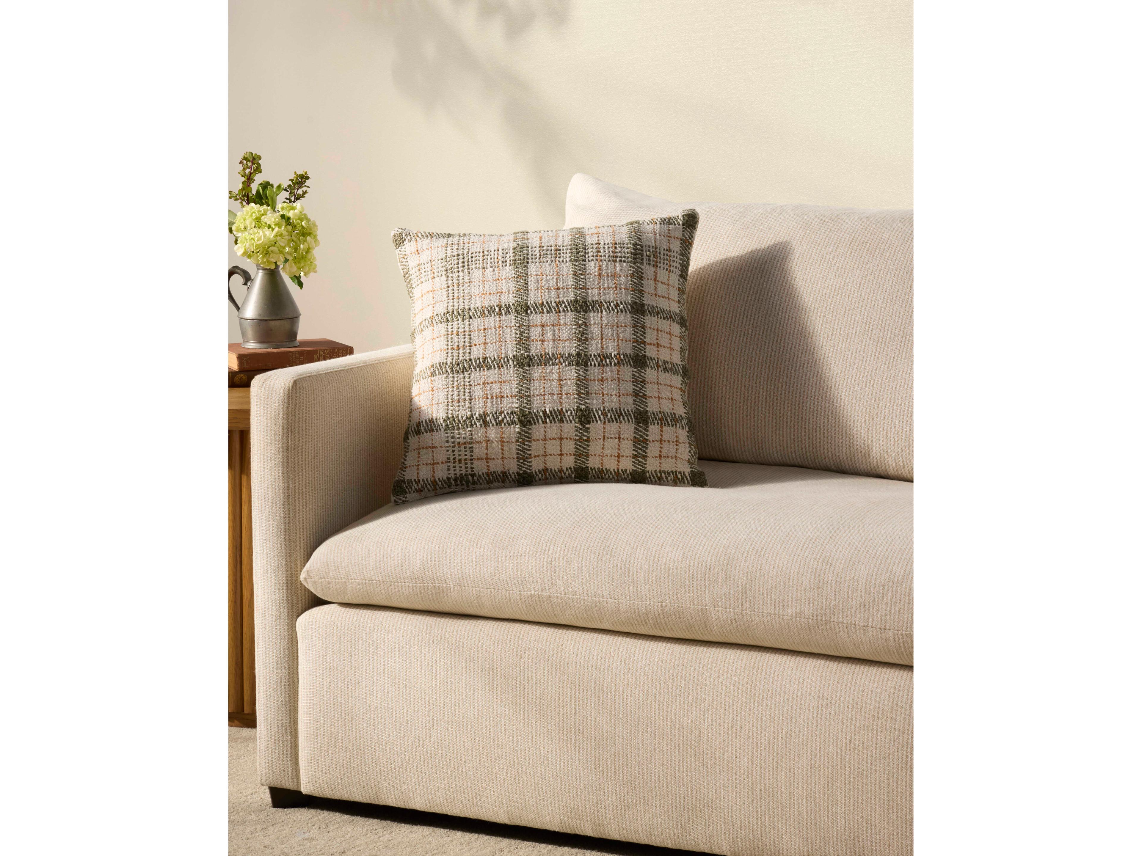 Loloi Rugs Chris Loves Julia Green / Ivory Pillow