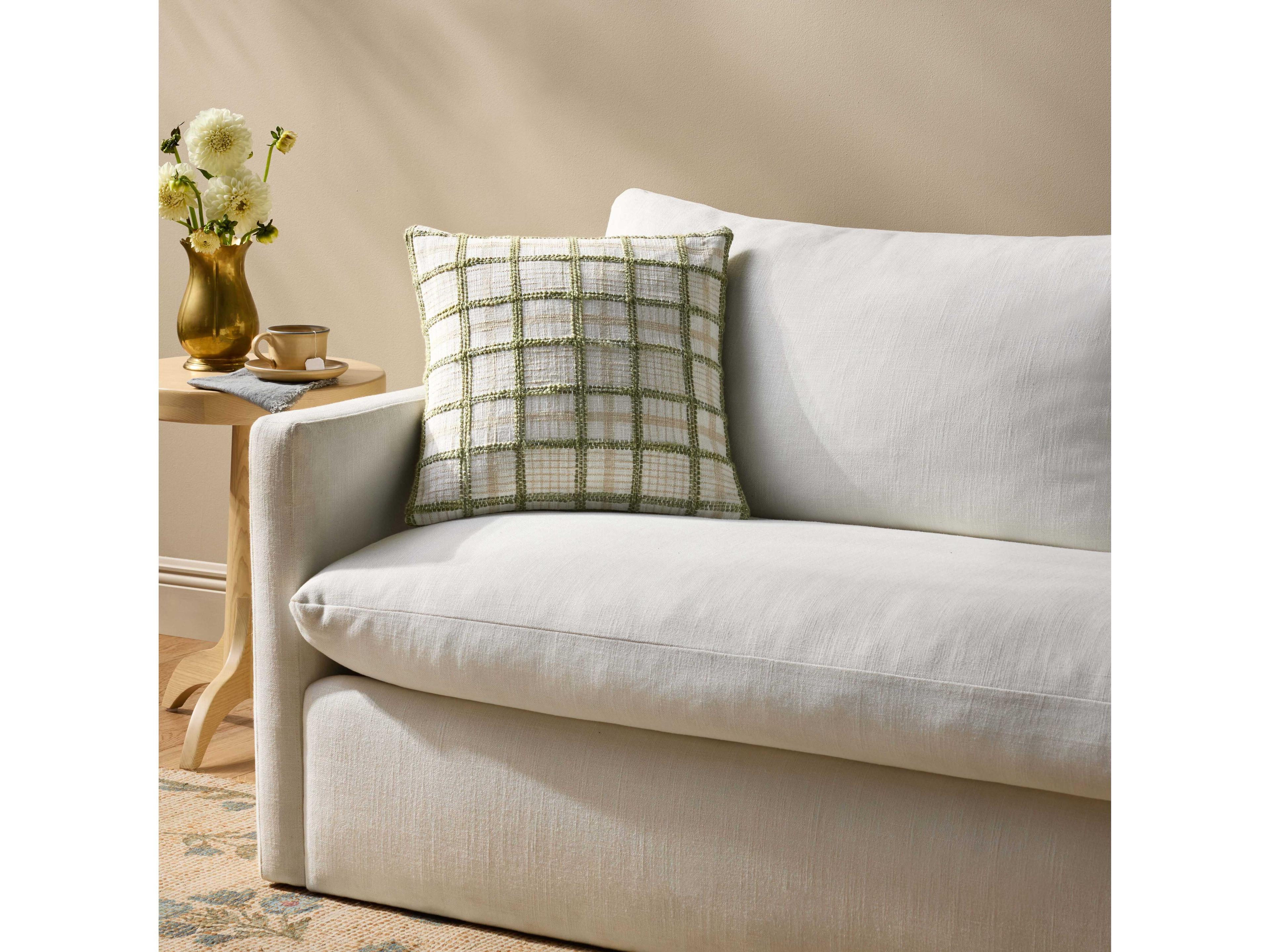 Loloi Rugs Chris Loves Julia Ivory / Green Pillow