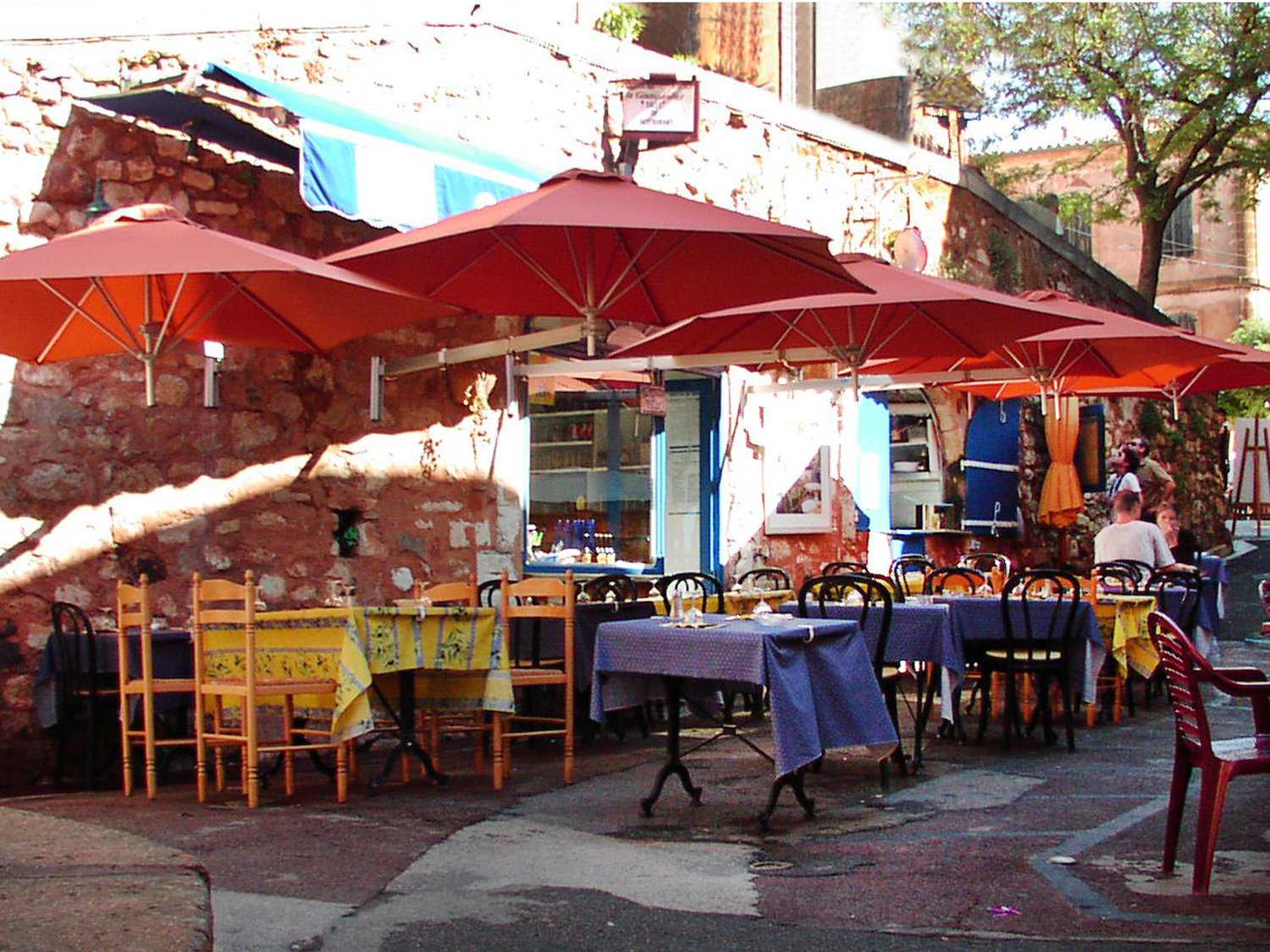 Luxury Umbrellas Paraflex Duo Wallflex 9 Foot Push Lift Tilt Patio Wall Mount Umbrella Set of 2