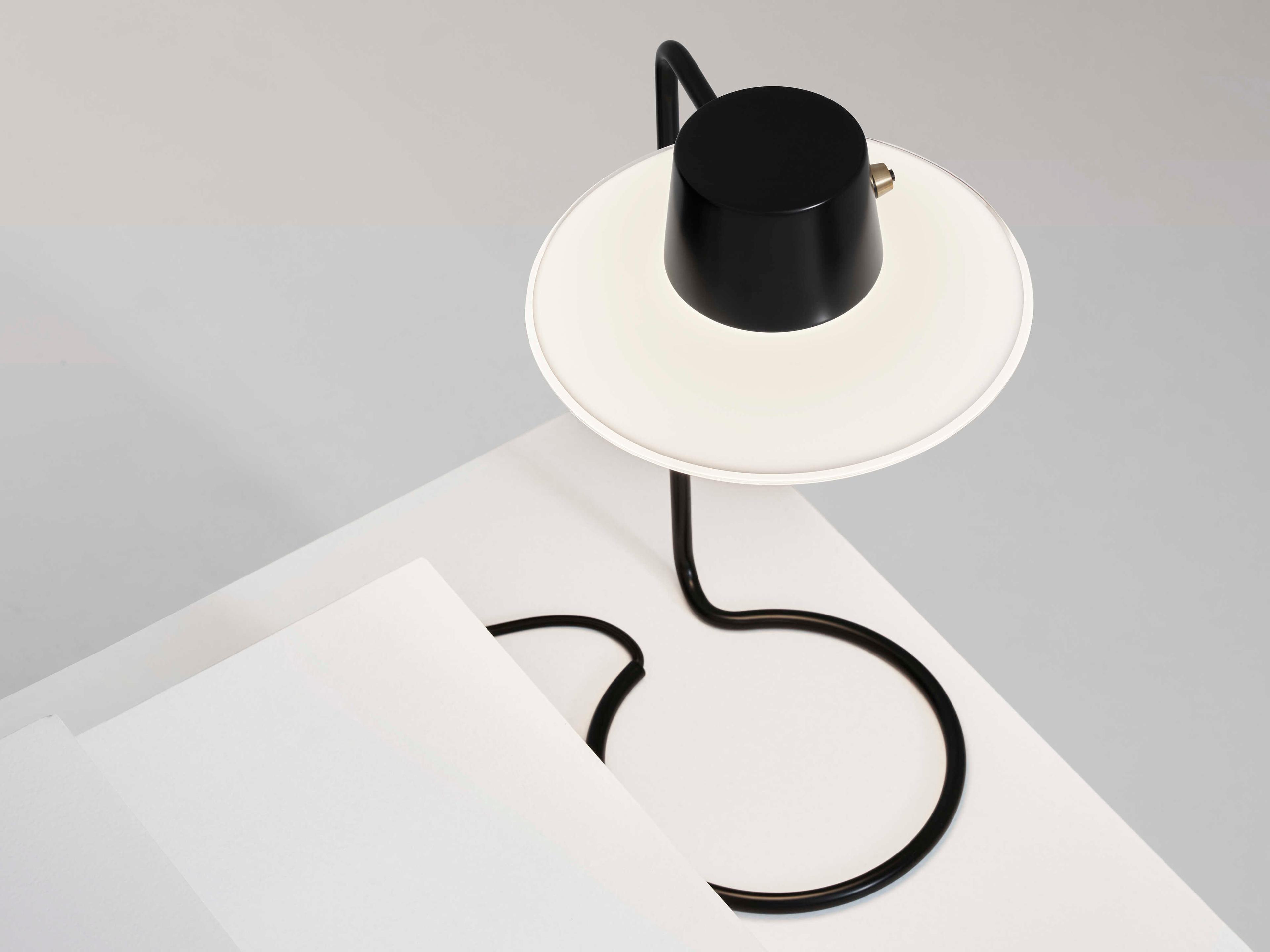 Louis Poulsen AJ Oxford Black Desk Lamp